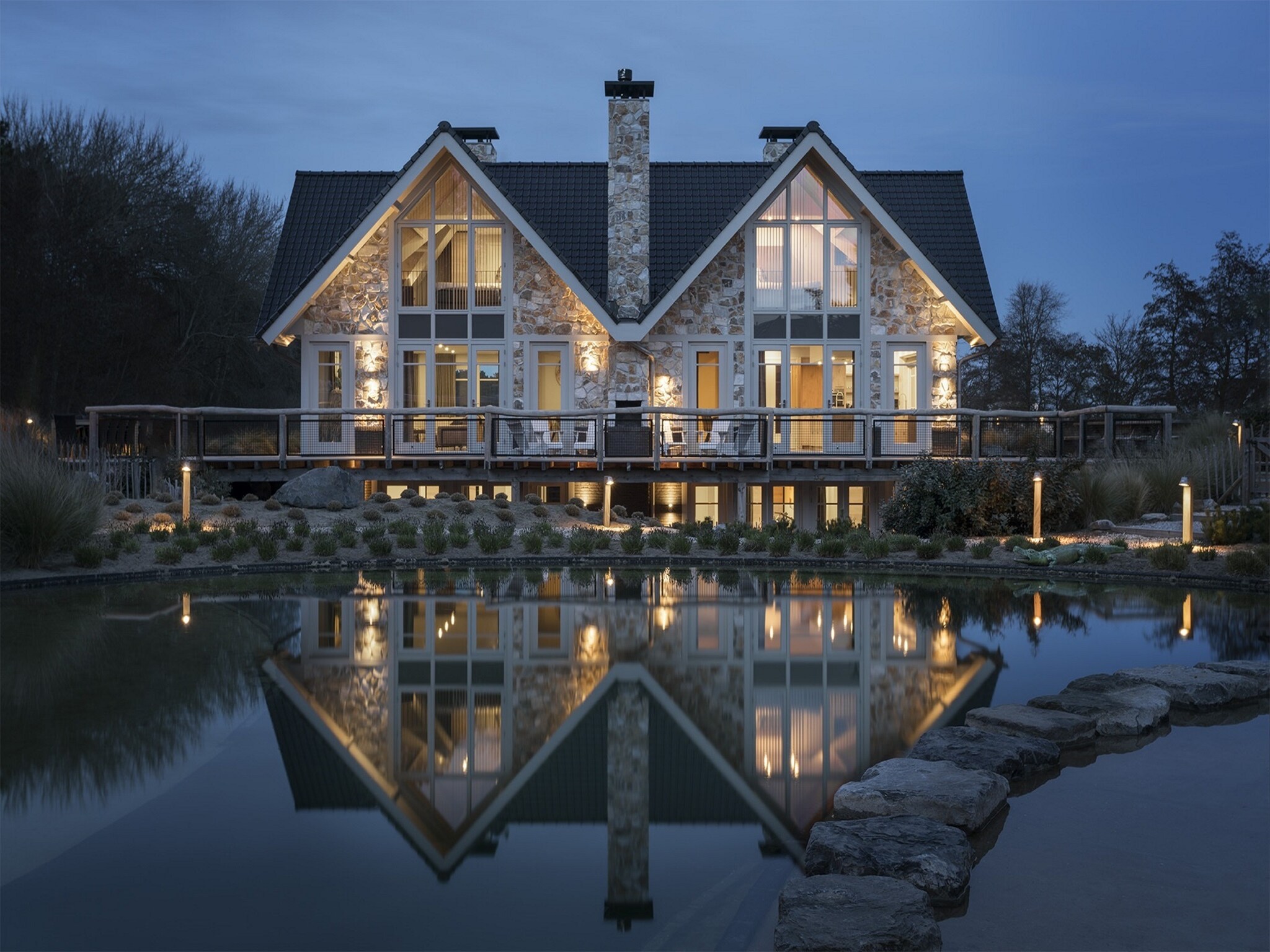 Foto's Luxe duinvilla in Noordwijk met zwemvijver - Belvilla by Oyo