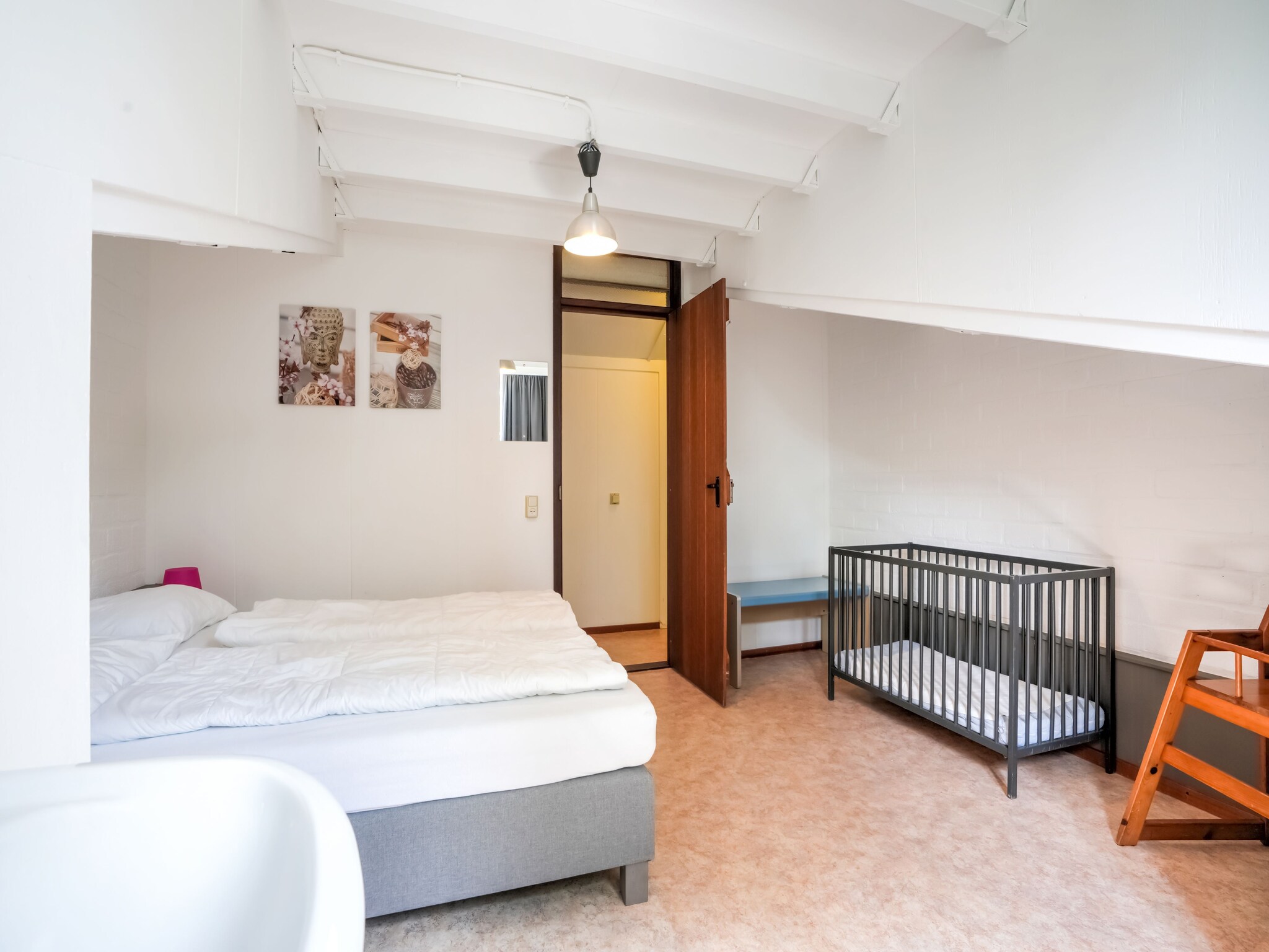 Foto's Leuk vakantiehuis in Ulestraten met een terras - Belvilla by Oyo
