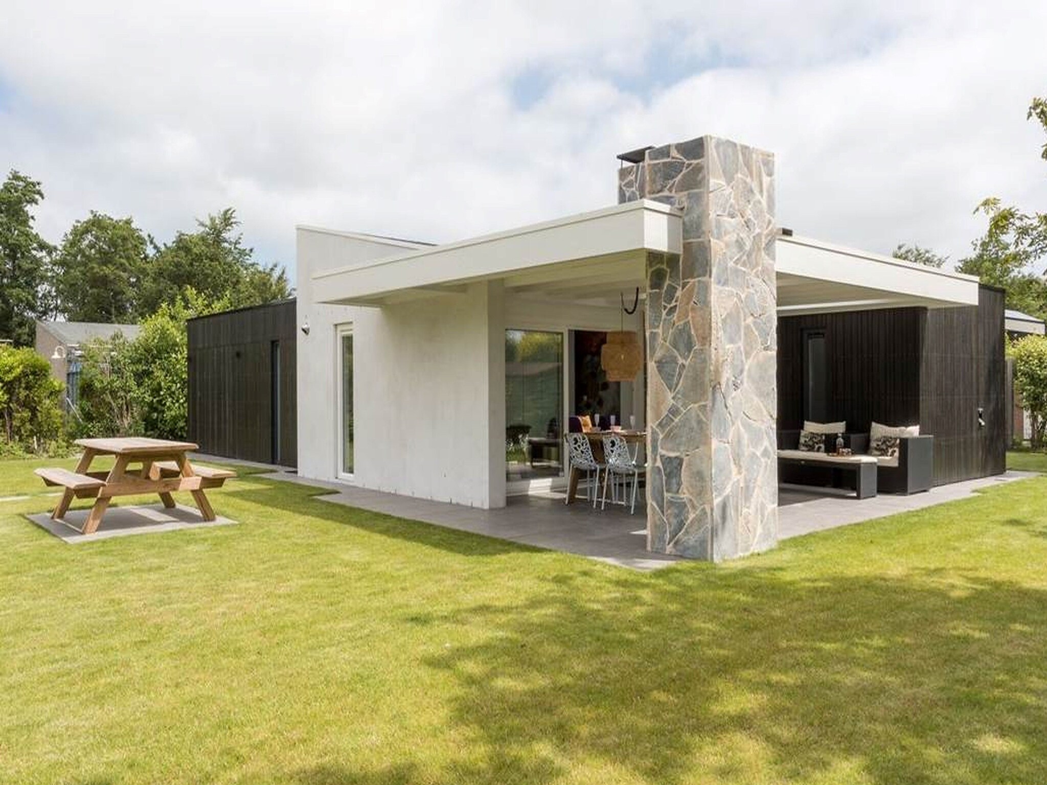 Foto's Prachtig vakantiehuis aan het Veerse Meer - Belvilla by Oyo