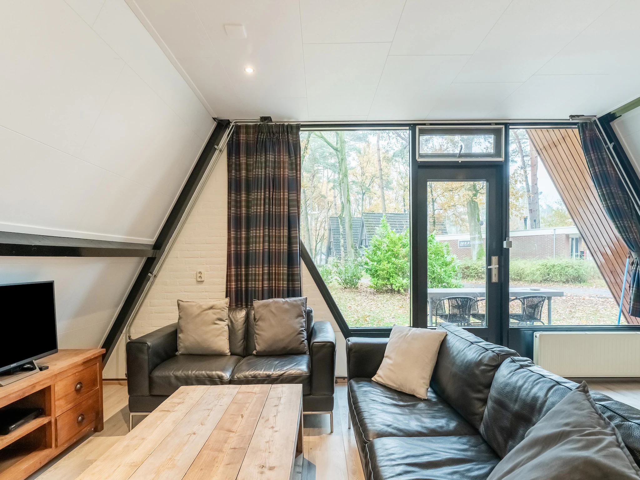 Foto's Vakantiebungalow in Noord-Limburg in het bos - Belvilla by Oyo