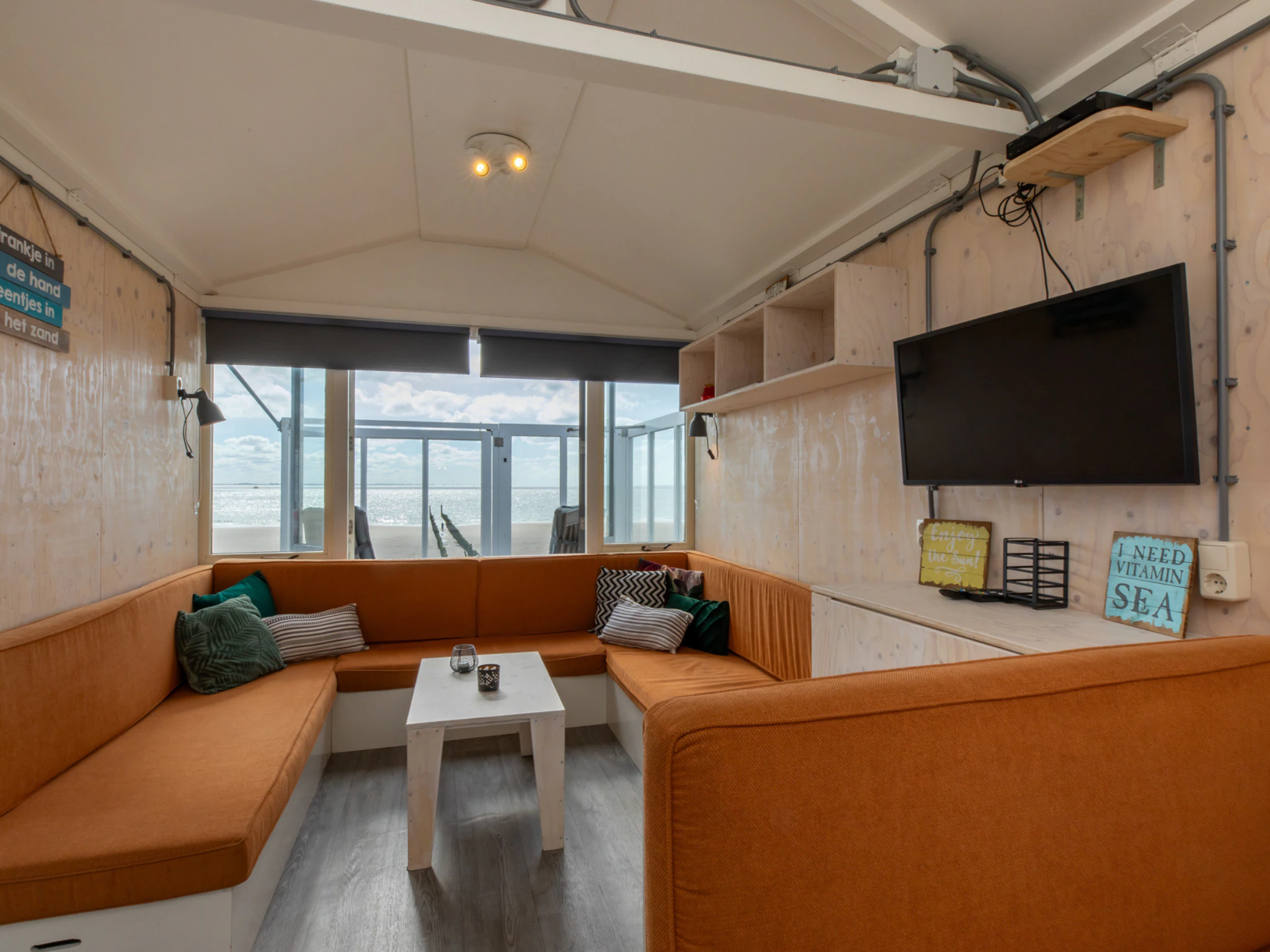 Foto's Heerlijk strandhuis in Dishoek - Belvilla by Oyo