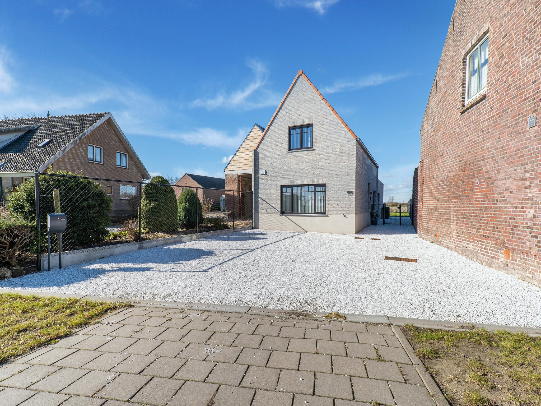 Foto's Modern vakantiehuis met tuin - Belvilla by Oyo