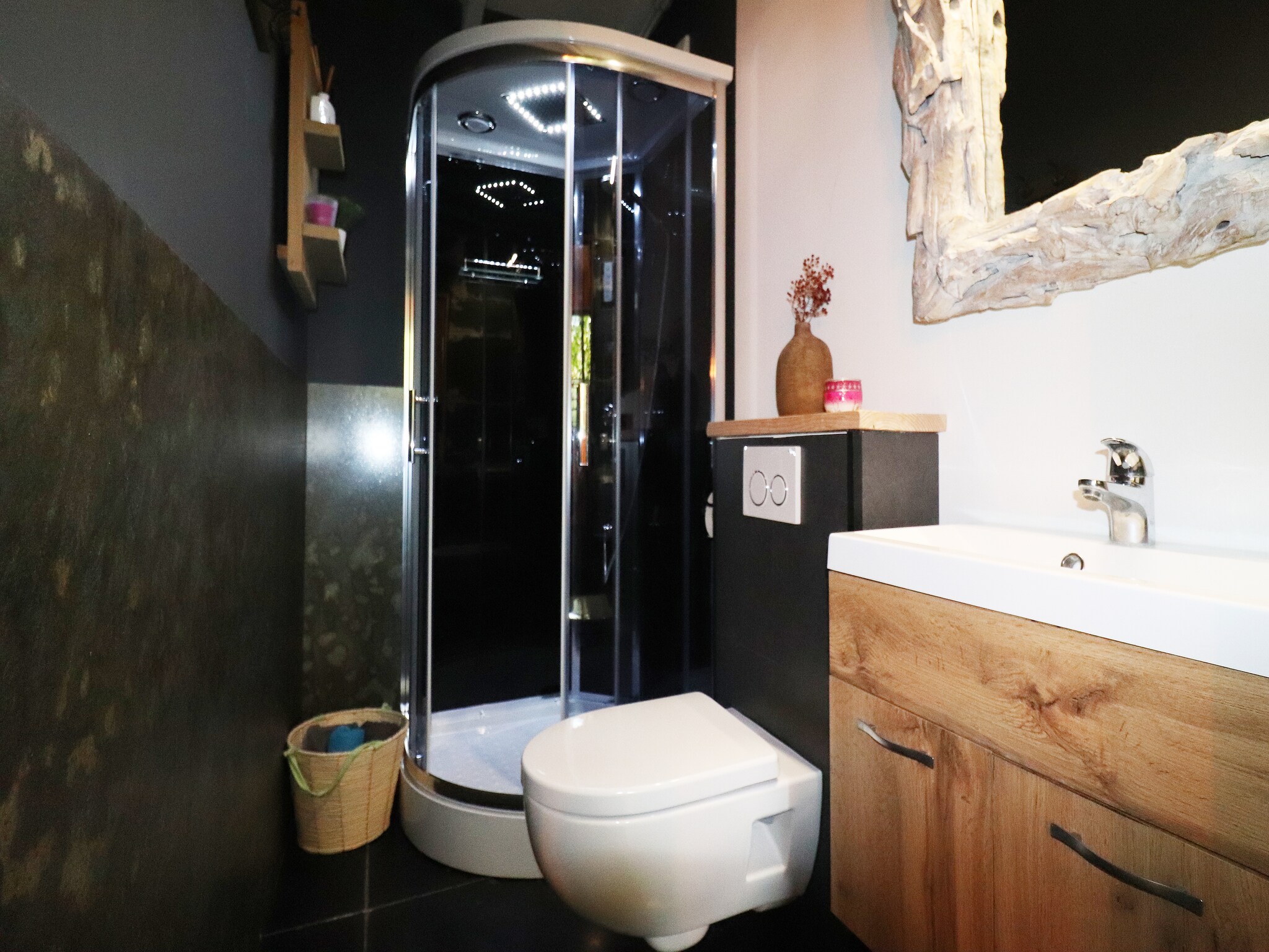 Foto's Eigentijds uniek Atelier met hottub aan het Pieterpad. - Belvilla by Oyo