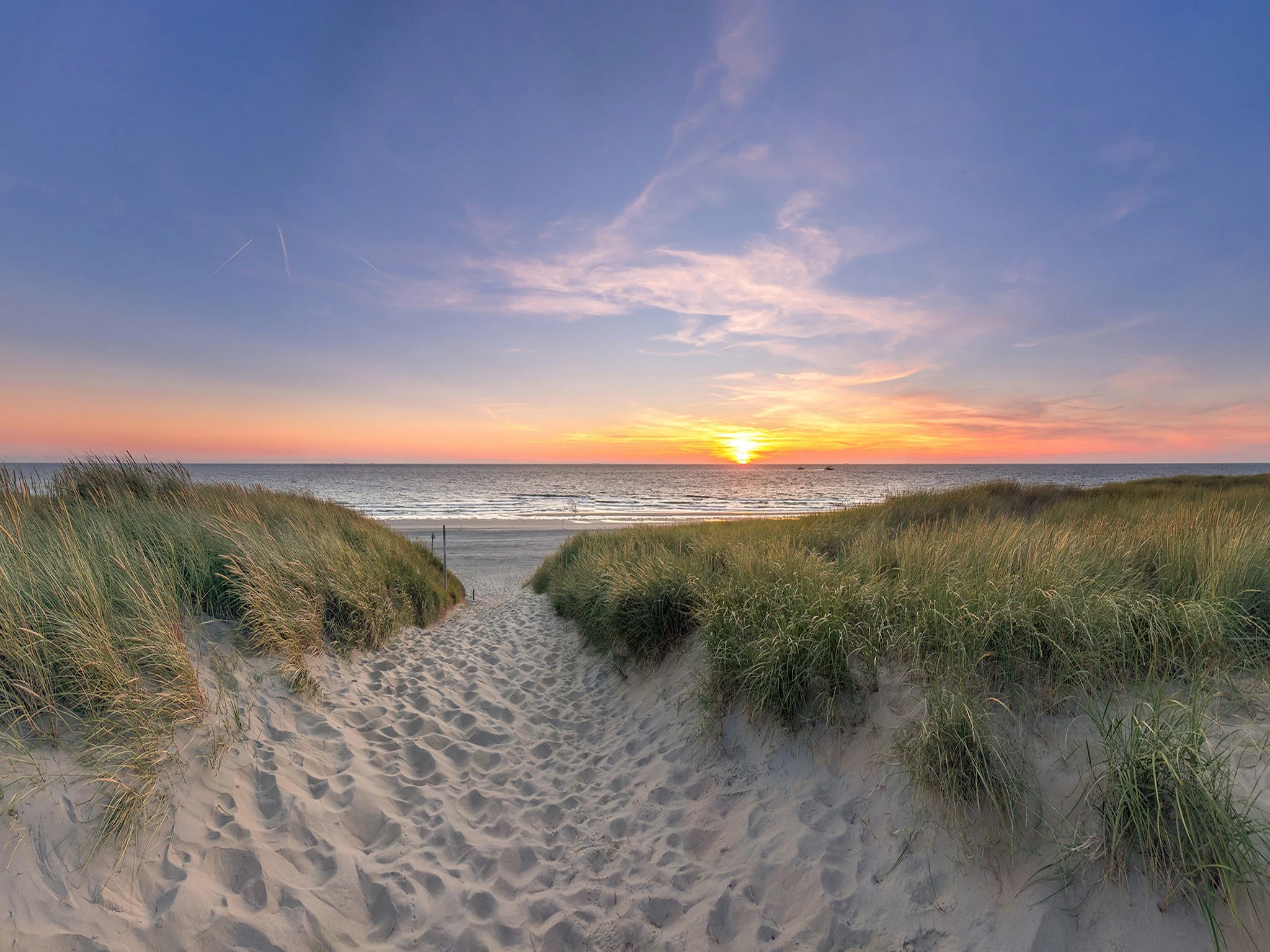 Foto's Nieuwe rietgedekte villa nabij het strand - Belvilla by Oyo