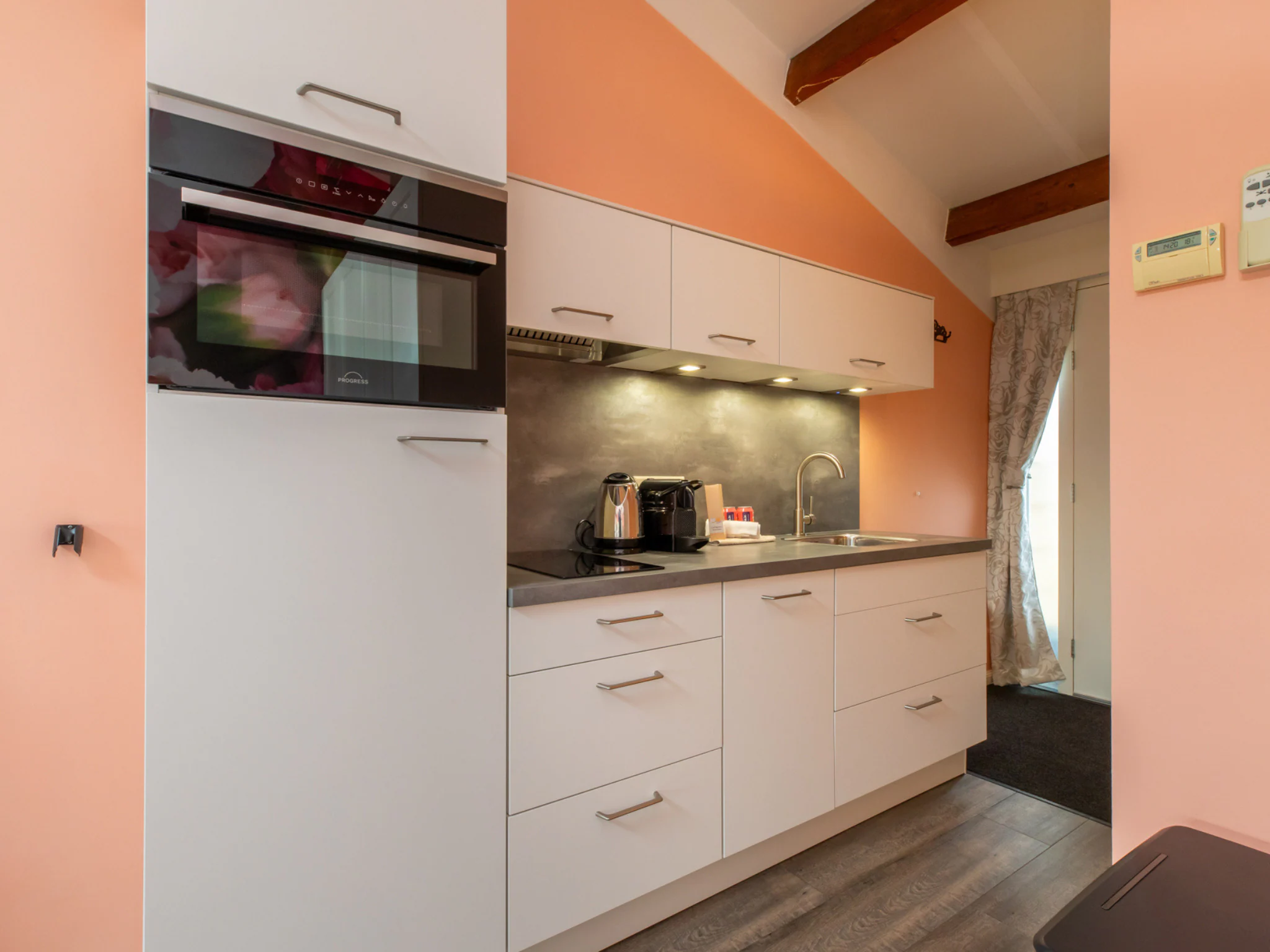 Foto's Romantische studio met tuin - Belvilla by Oyo