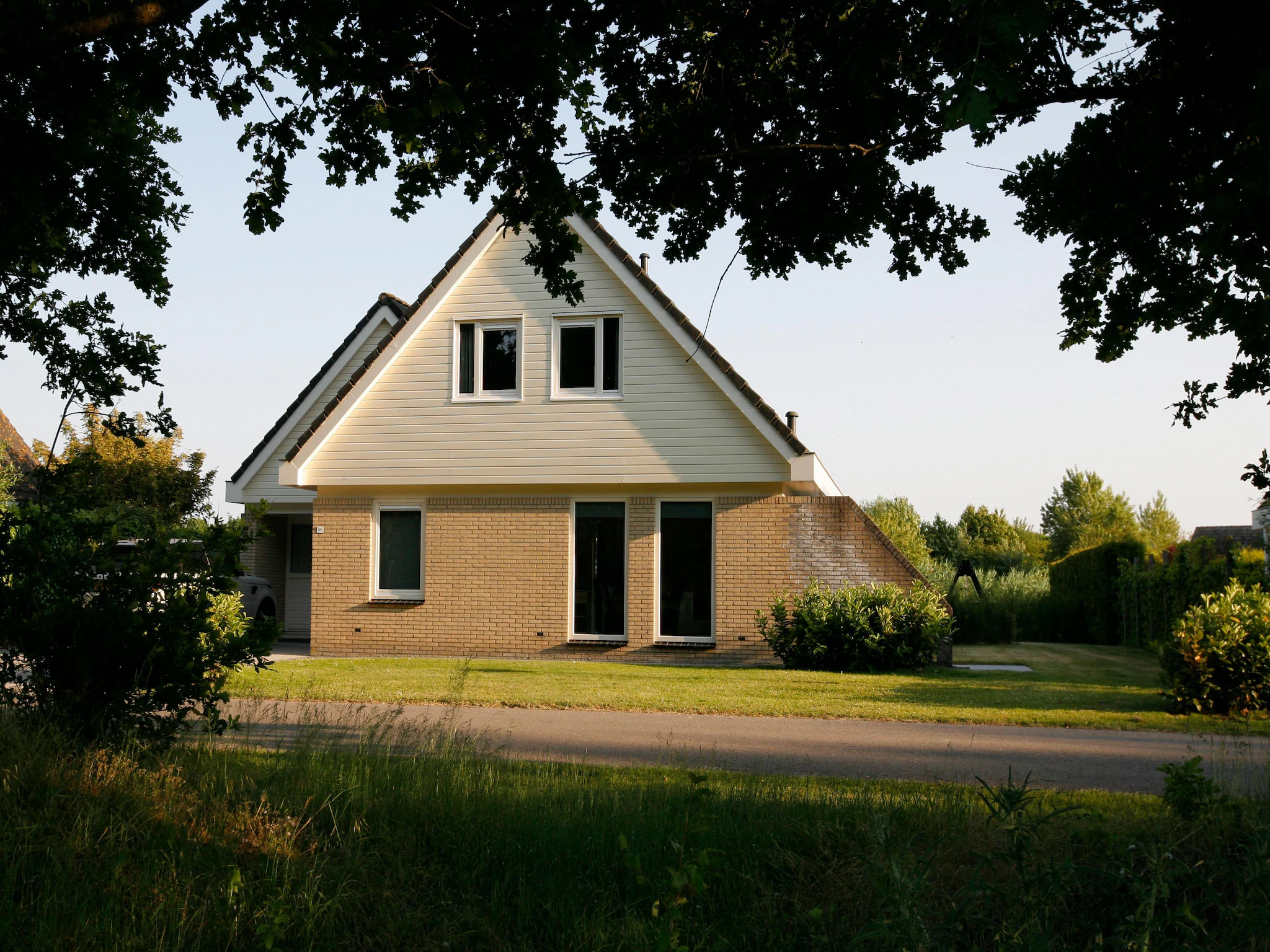 Foto's Luxe kindvriendelijke vakantievilla op prachtig landgoed in Zeewolde - Belvilla by Oyo