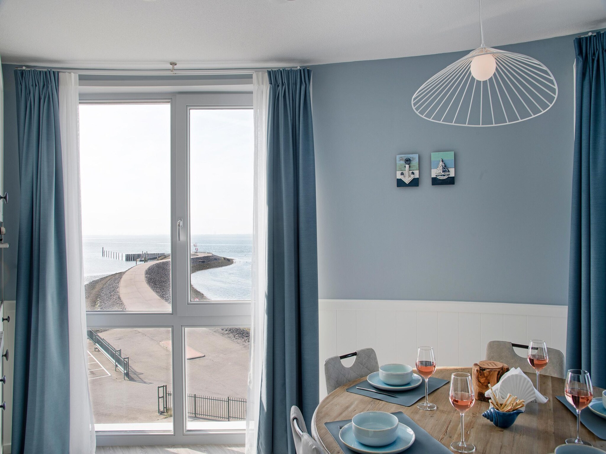 Foto's Stijlvol appartement met zeezicht - Belvilla by Oyo