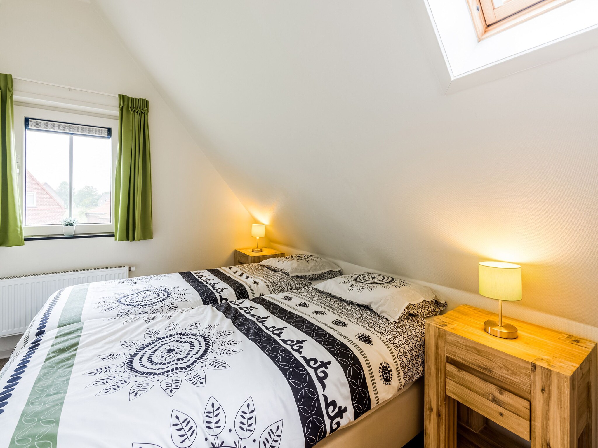 Foto's Vrijstaande vakantiewoning met tuin, 2 terrassen en zicht op de polders - Belvilla by Oyo