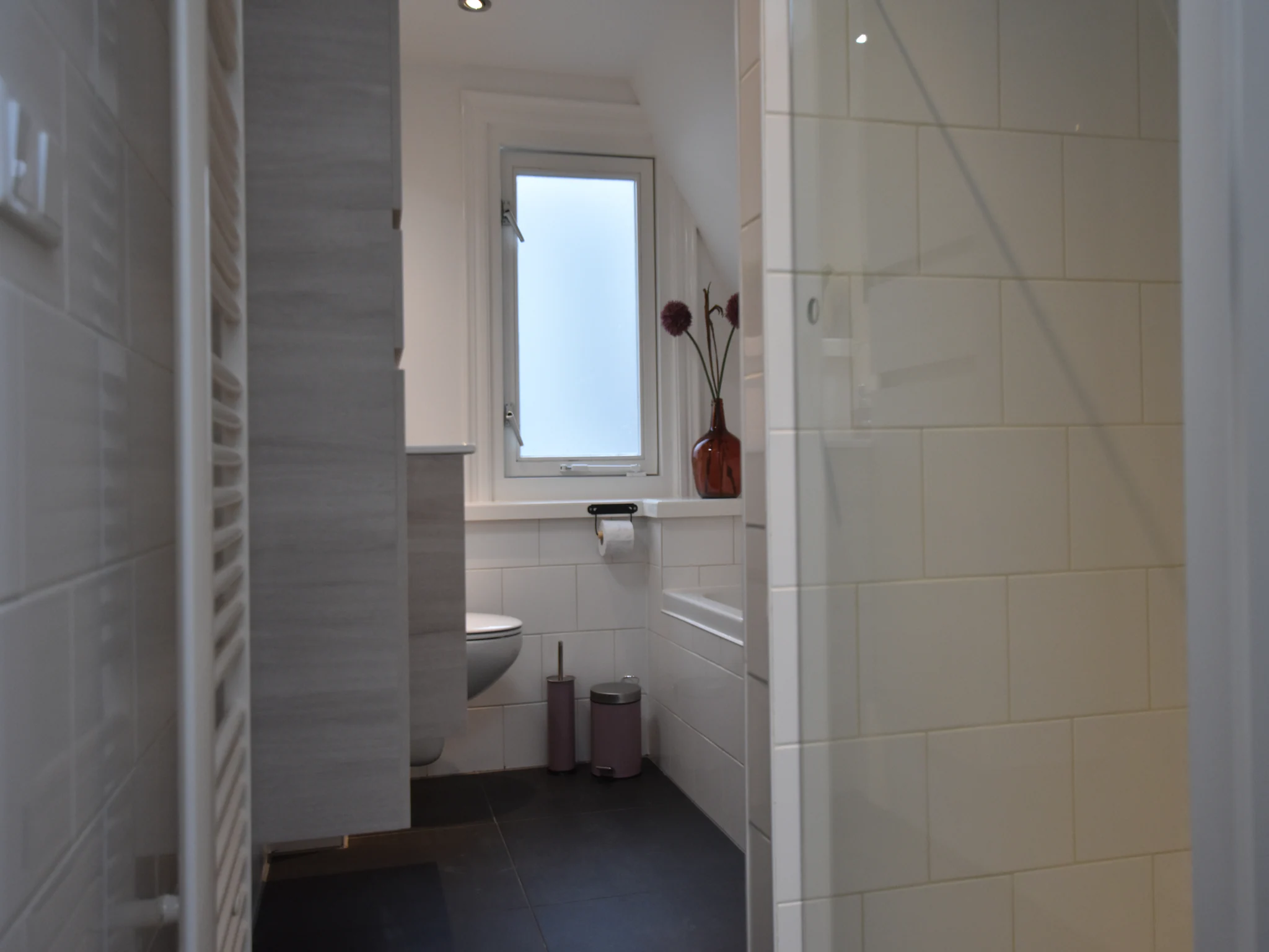 Foto's Modern en compleet gerenoveerd appartement op loopafstand van het strand - Belvilla by Oyo