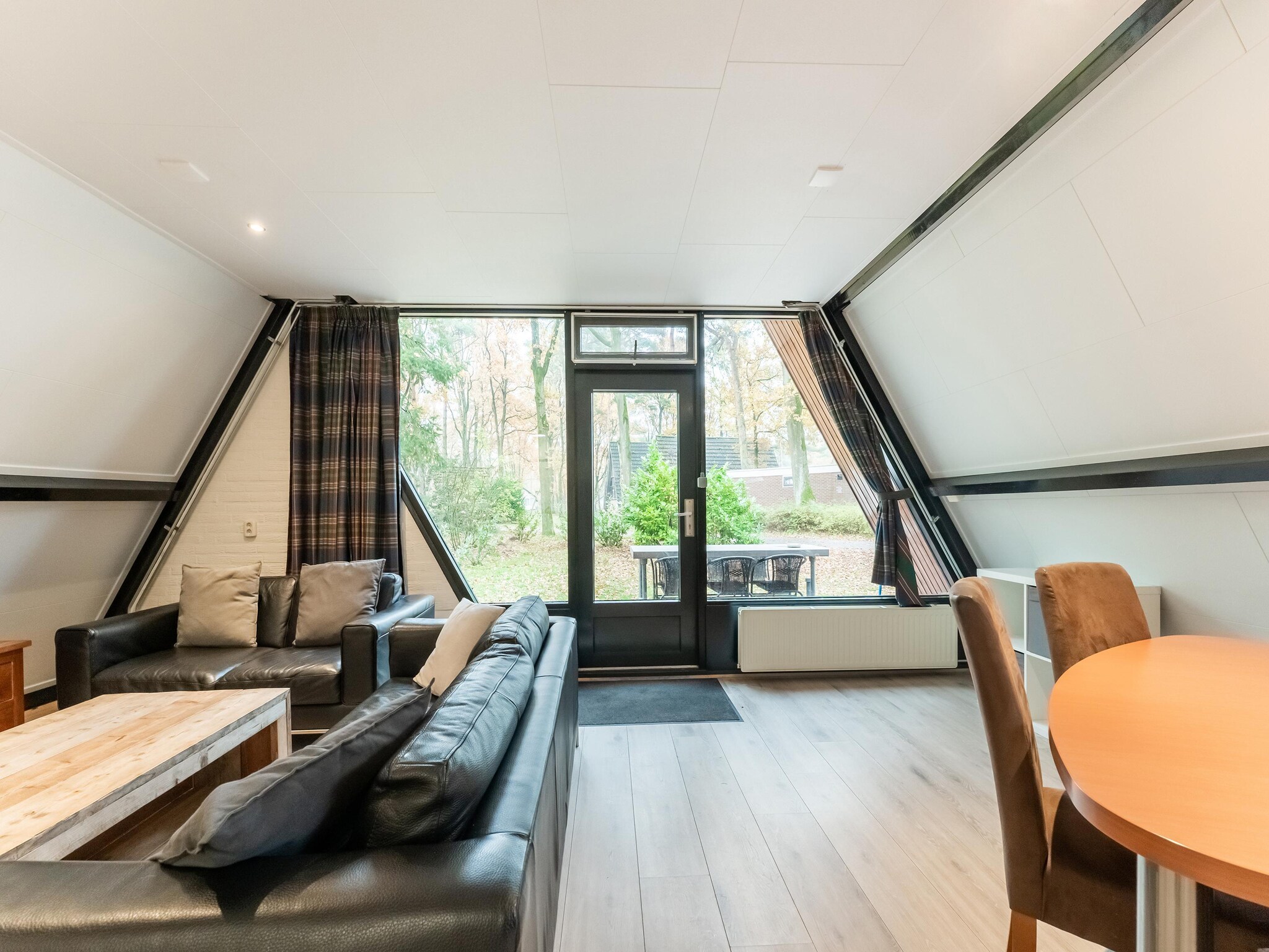 Foto's Vakantiebungalow in Noord-Limburg in het bos - Belvilla by Oyo