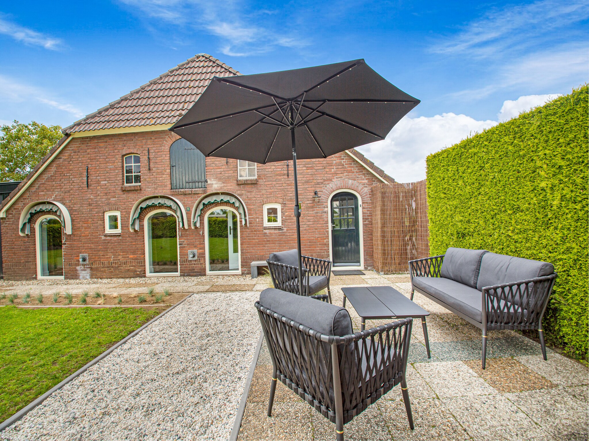 Foto's Stijlvol vakantiehuis aan een zandweg bij Zelhem - Belvilla by Oyo