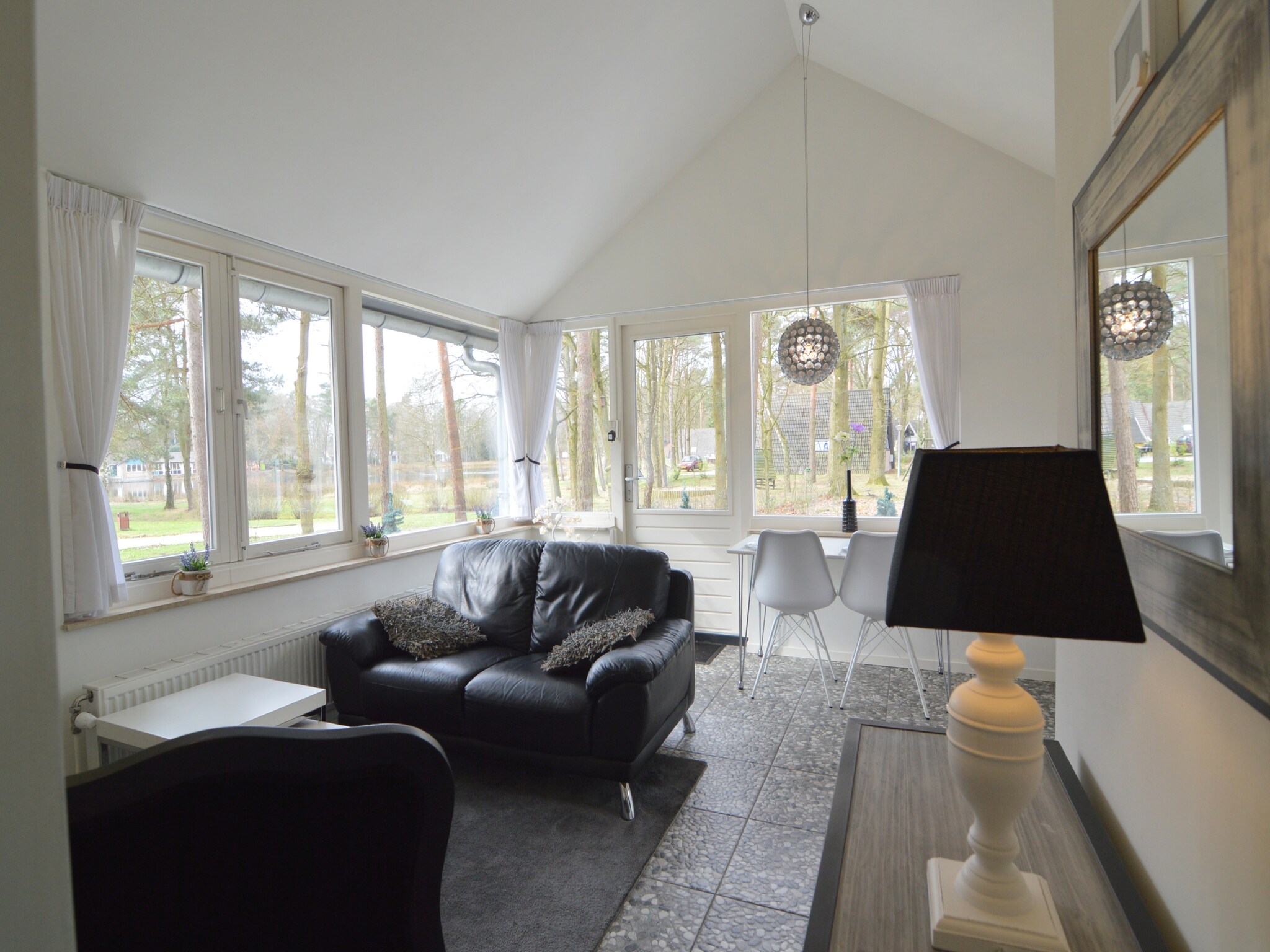 Foto's Vrijstaande woning op park met vloerverwarming en geweldig uitzicht - Belvilla by Oyo