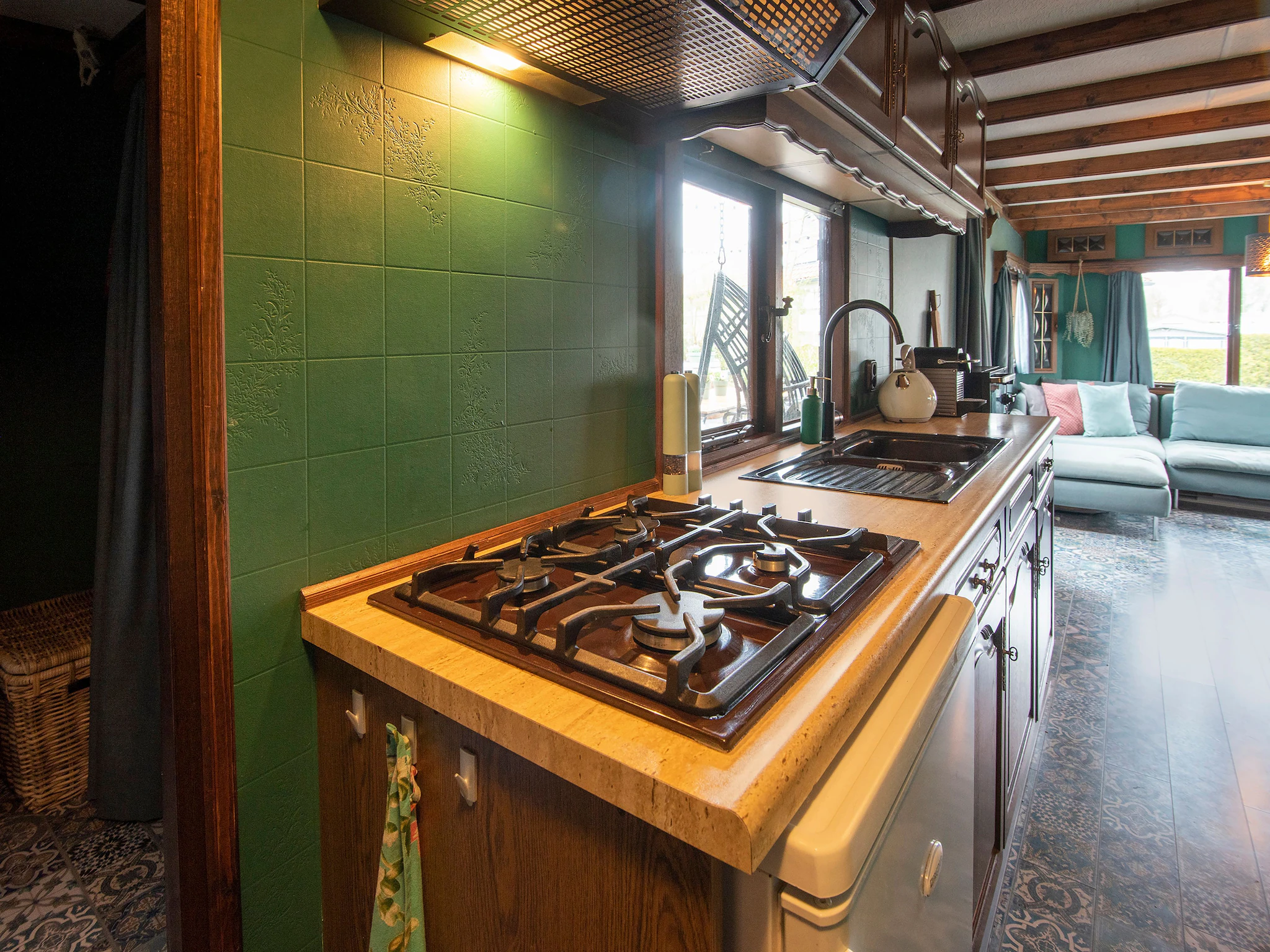 Foto's Landelijk chalet in Brouwershaven met een barbecue - Belvilla by Oyo