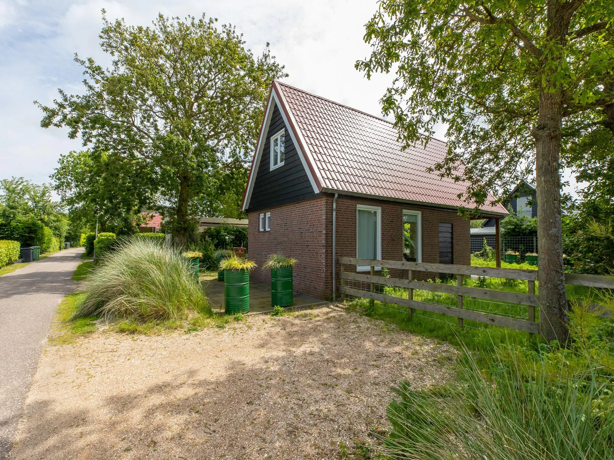 Foto's Rustig gelegen vakantiehuis in Renesse met tuin - Belvilla by Oyo