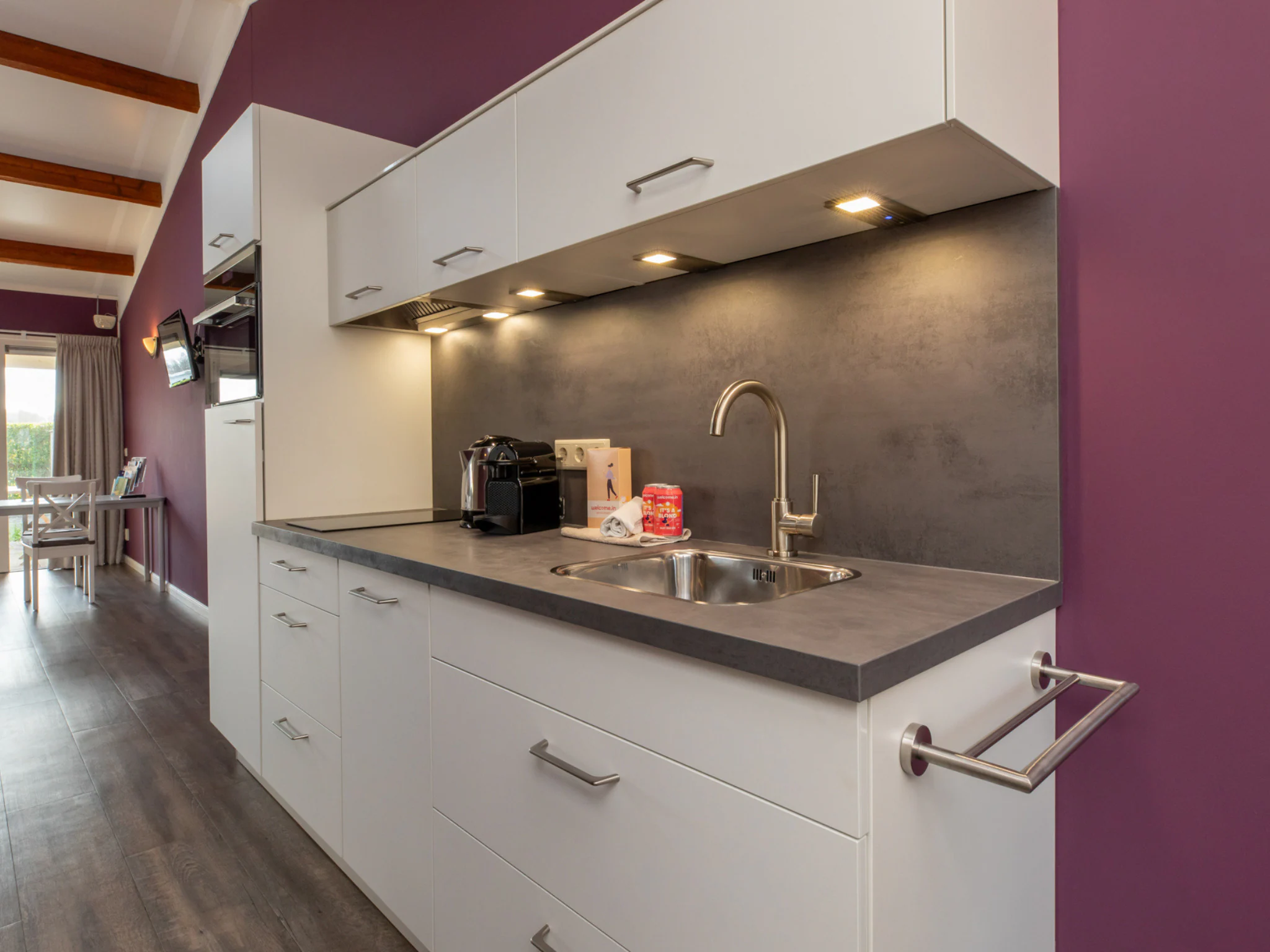 Foto's Sfeervolle studio met tuin - Belvilla by Oyo