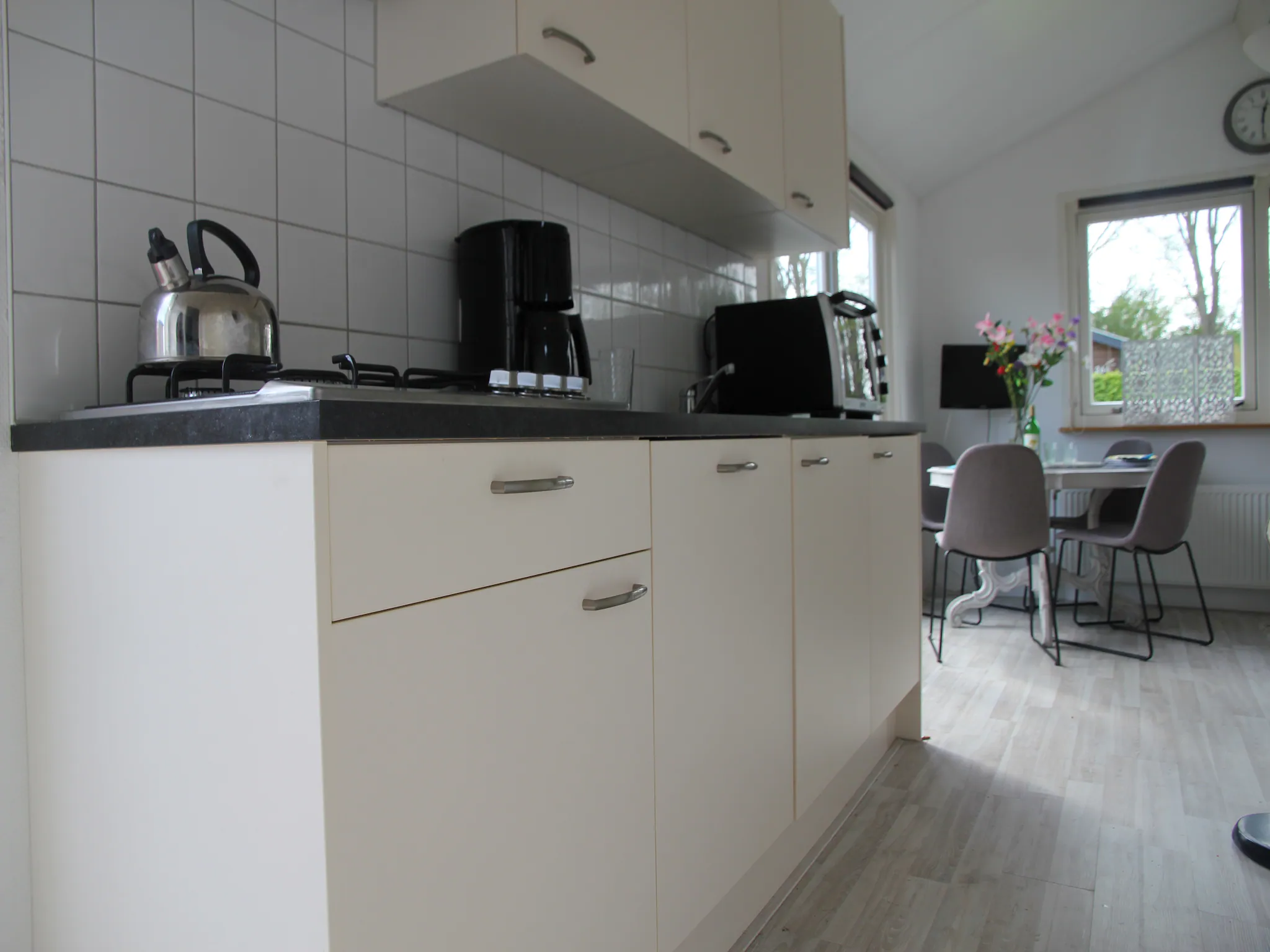 Foto's Comfortabele bungalow bij het strand - Belvilla by Oyo