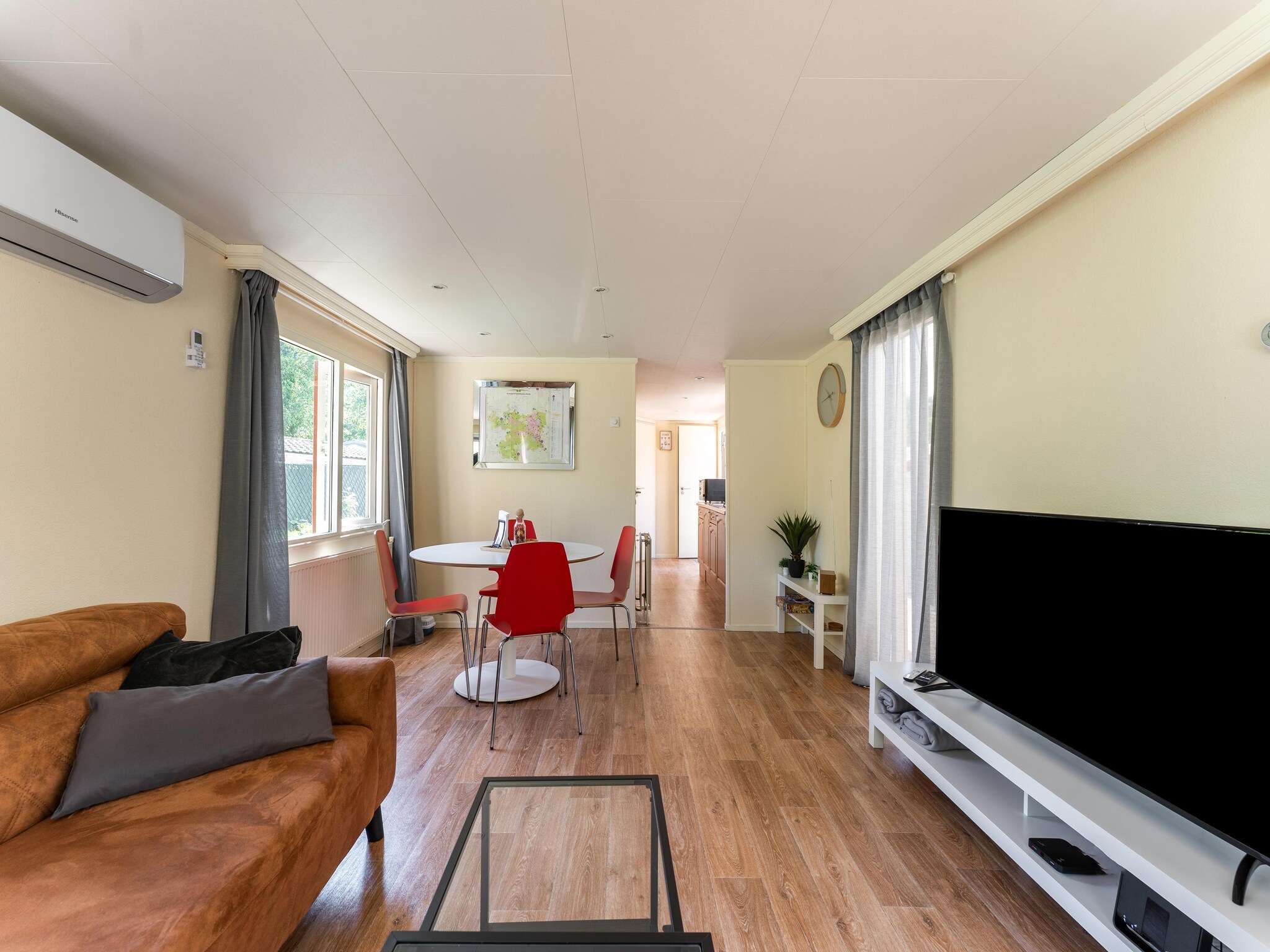 Foto's Chalet in Grenspark Kalmhoutse Heide bij Antwerpen - Belvilla by Oyo