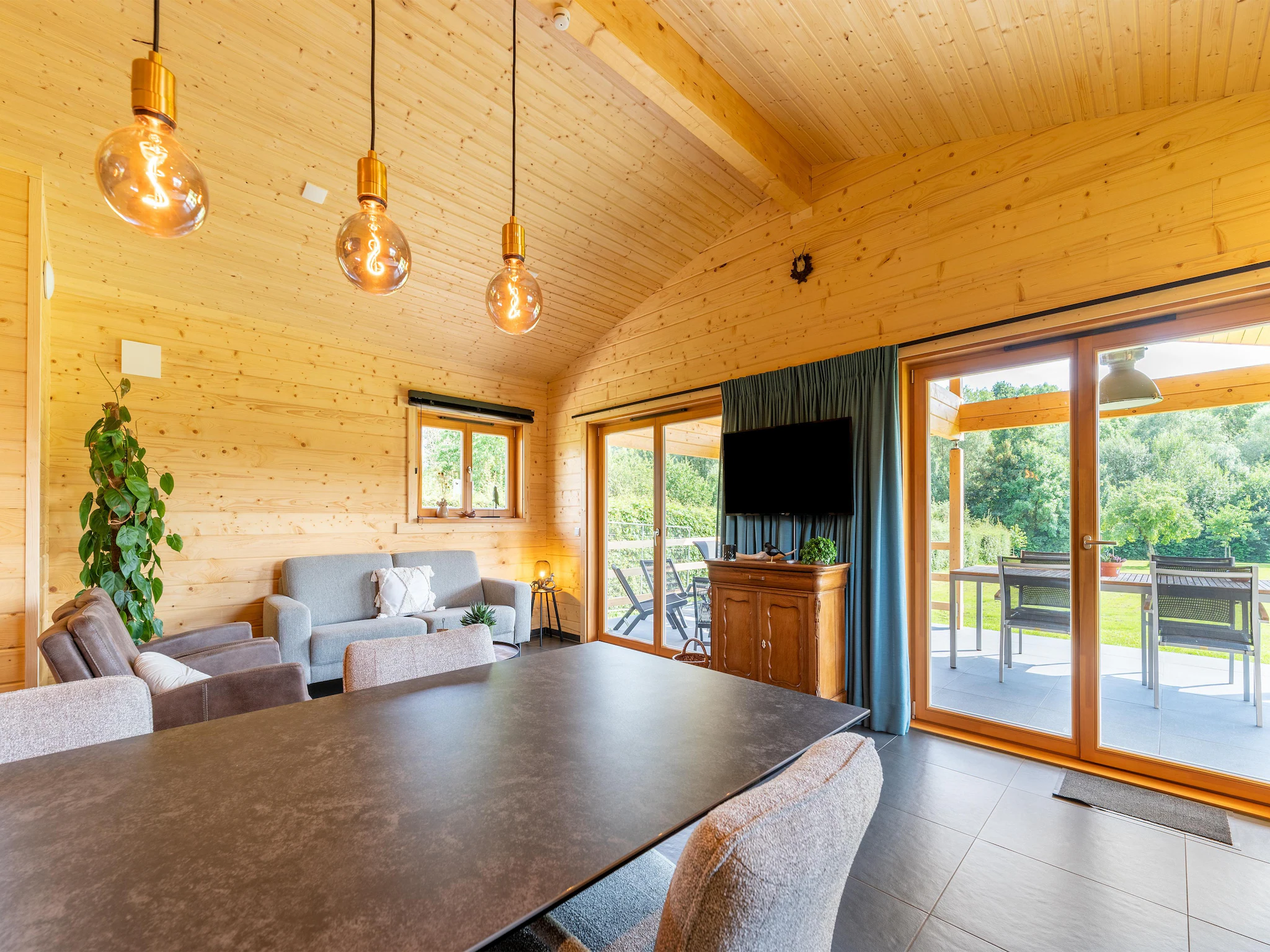 Foto's Gezellig Vakantiehuis in Limburg met een prachtig uitzicht - Belvilla by Oyo