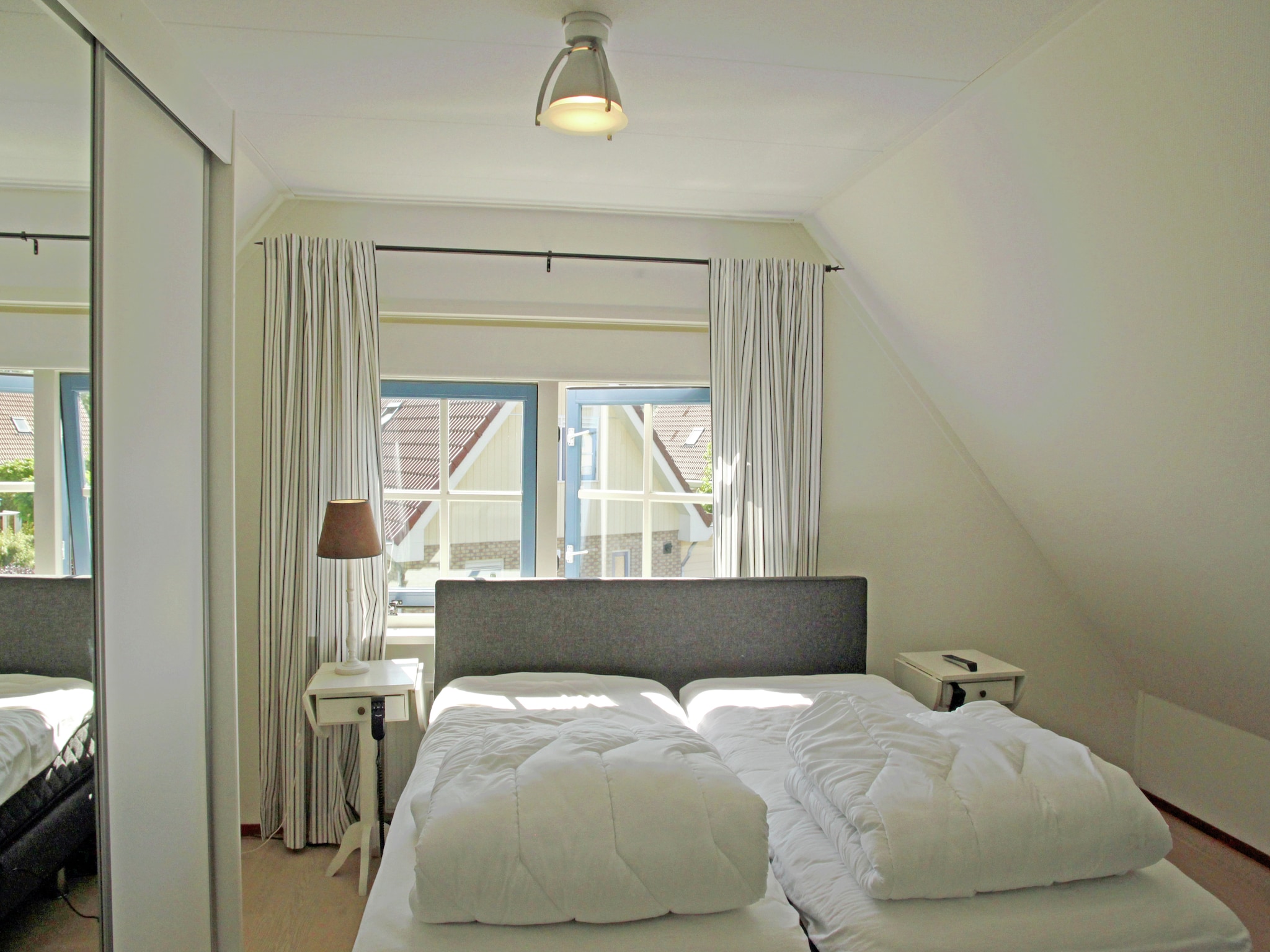 Foto's vakantiewoning op kleinschalig vakantiepark - Belvilla by Oyo