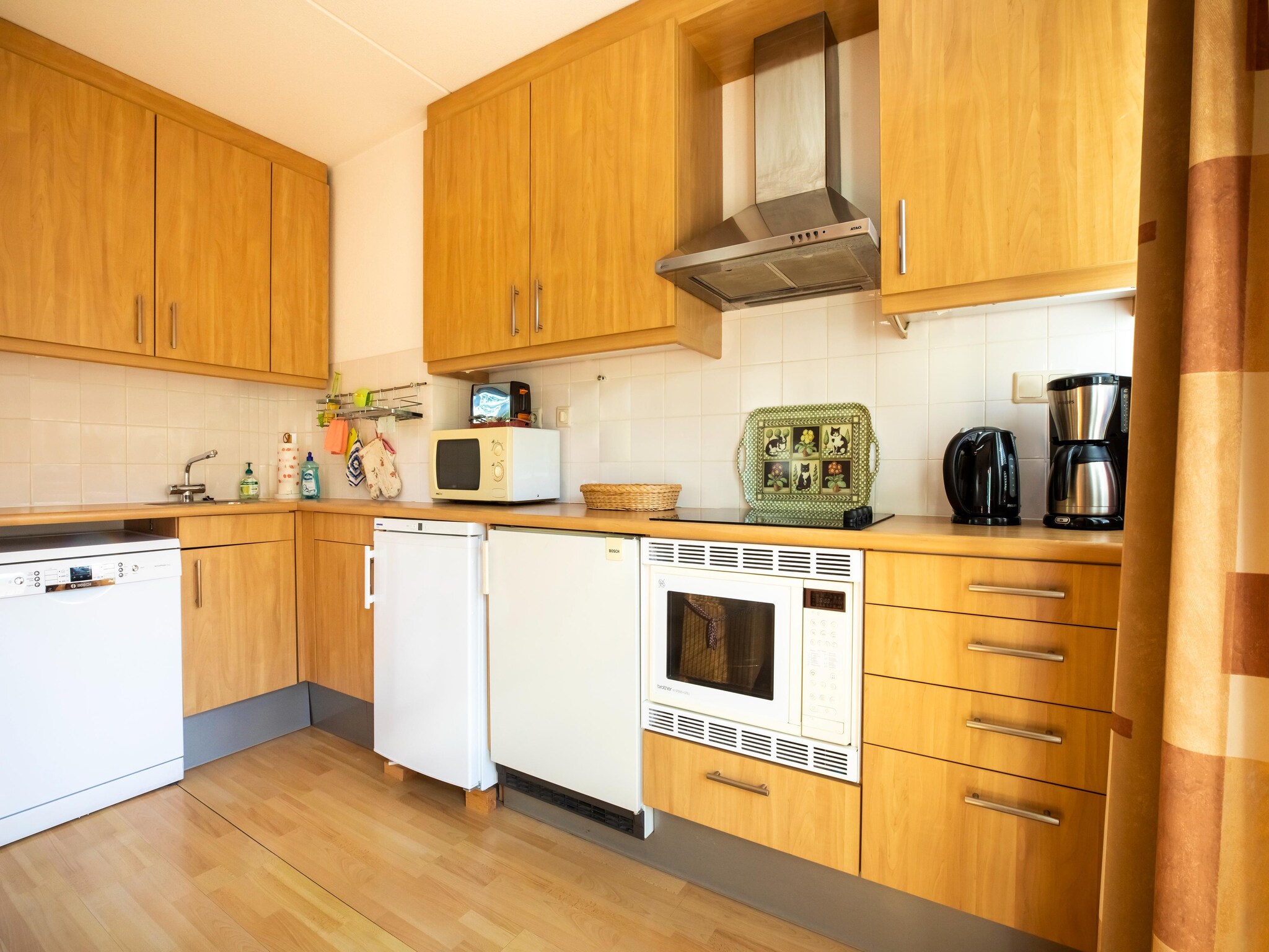 Foto's Comfortabel appartement in Hoorn met Frans balkon - Belvilla by Oyo