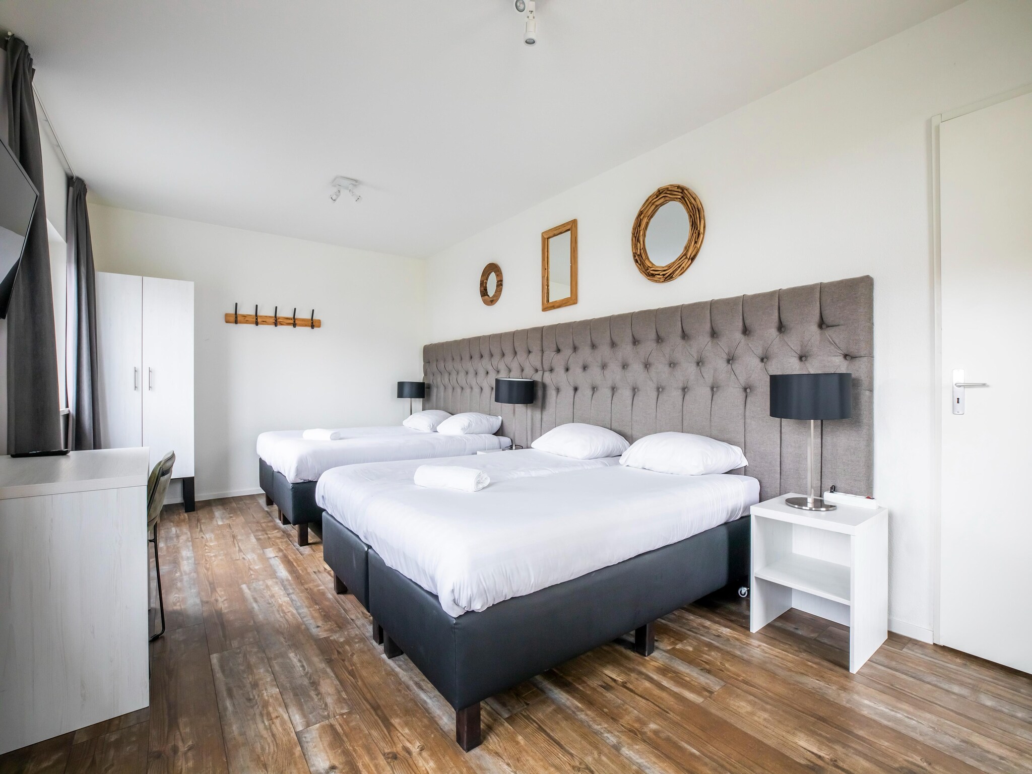 Foto's Moderne villa bij Harderwijk met bubbelbad - Belvilla by Oyo