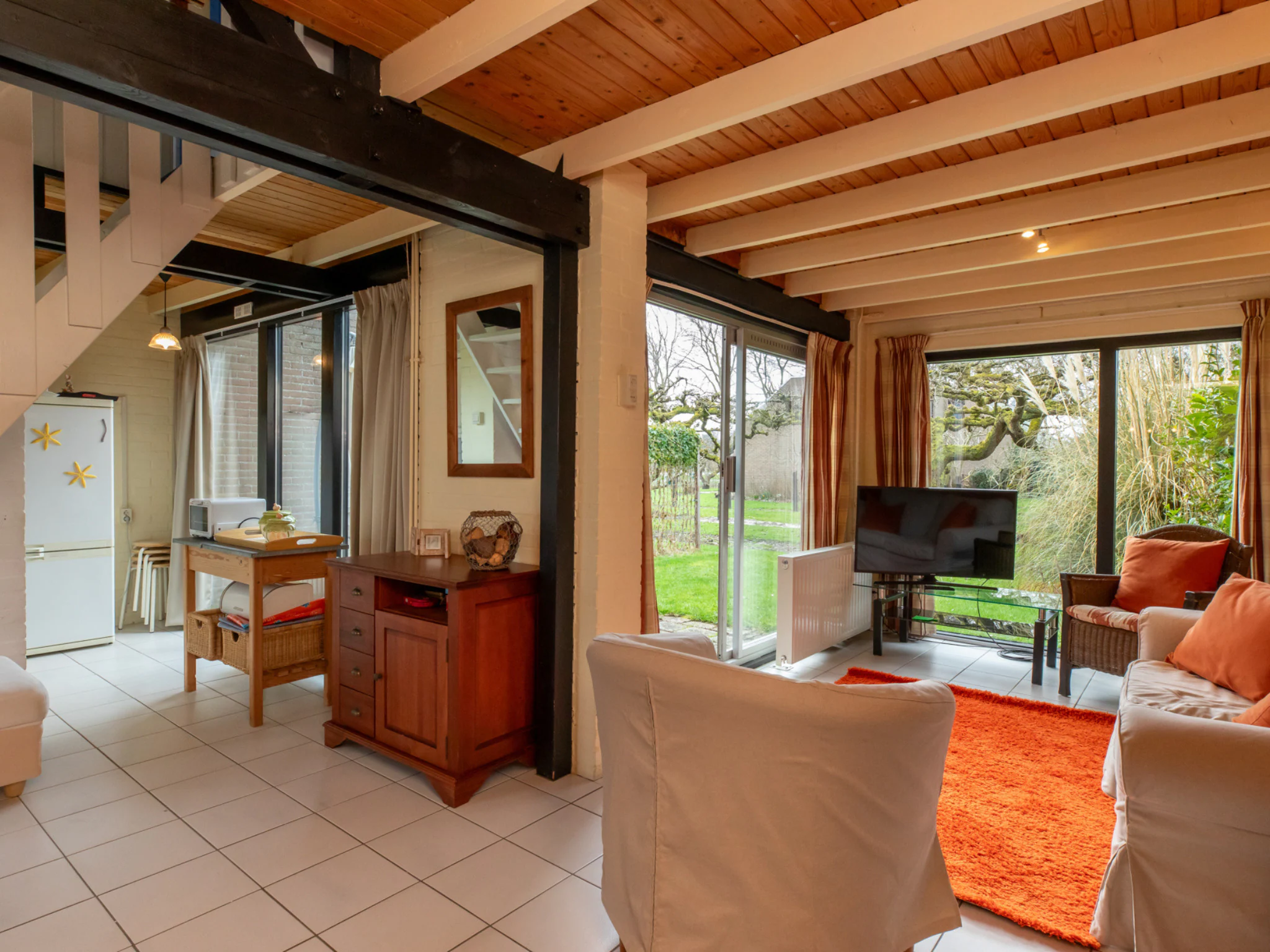 Foto's Sfeervol vakantiehuis met gedeeld zwembad - Belvilla by Oyo