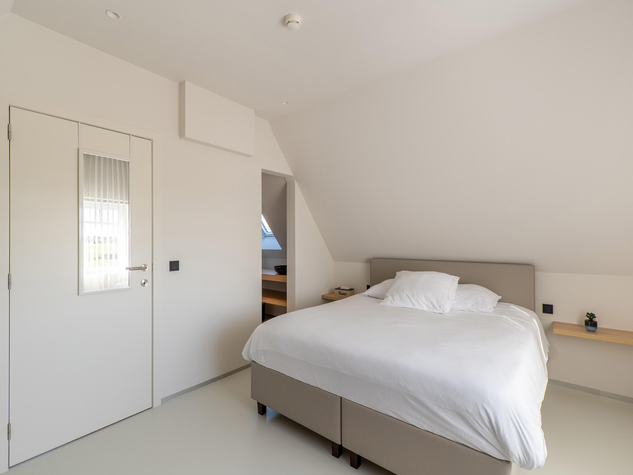 Foto's Modern vakantiehuis met tuin - Belvilla by Oyo