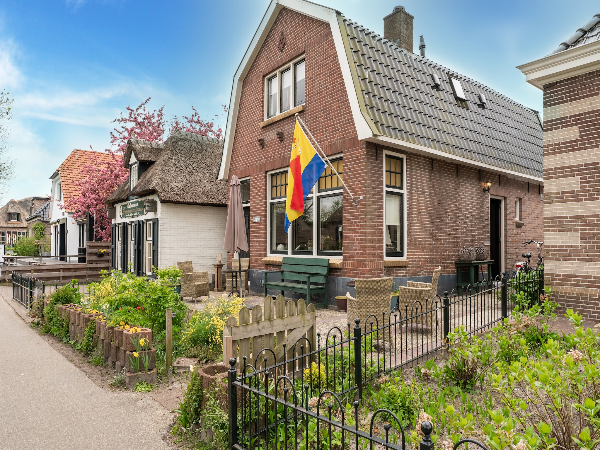 Foto's 4 pers. logies in Giethoorn met ontbijt en kano - Belvilla by Oyo