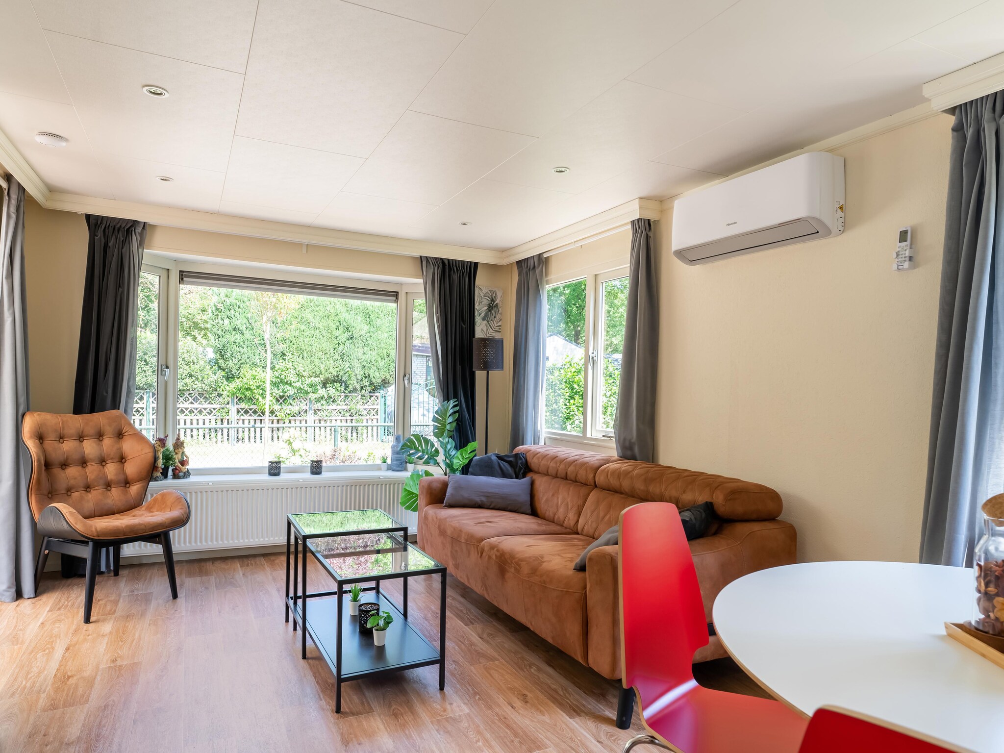 Foto's Chalet in Grenspark Kalmhoutse Heide bij Antwerpen - Belvilla by Oyo