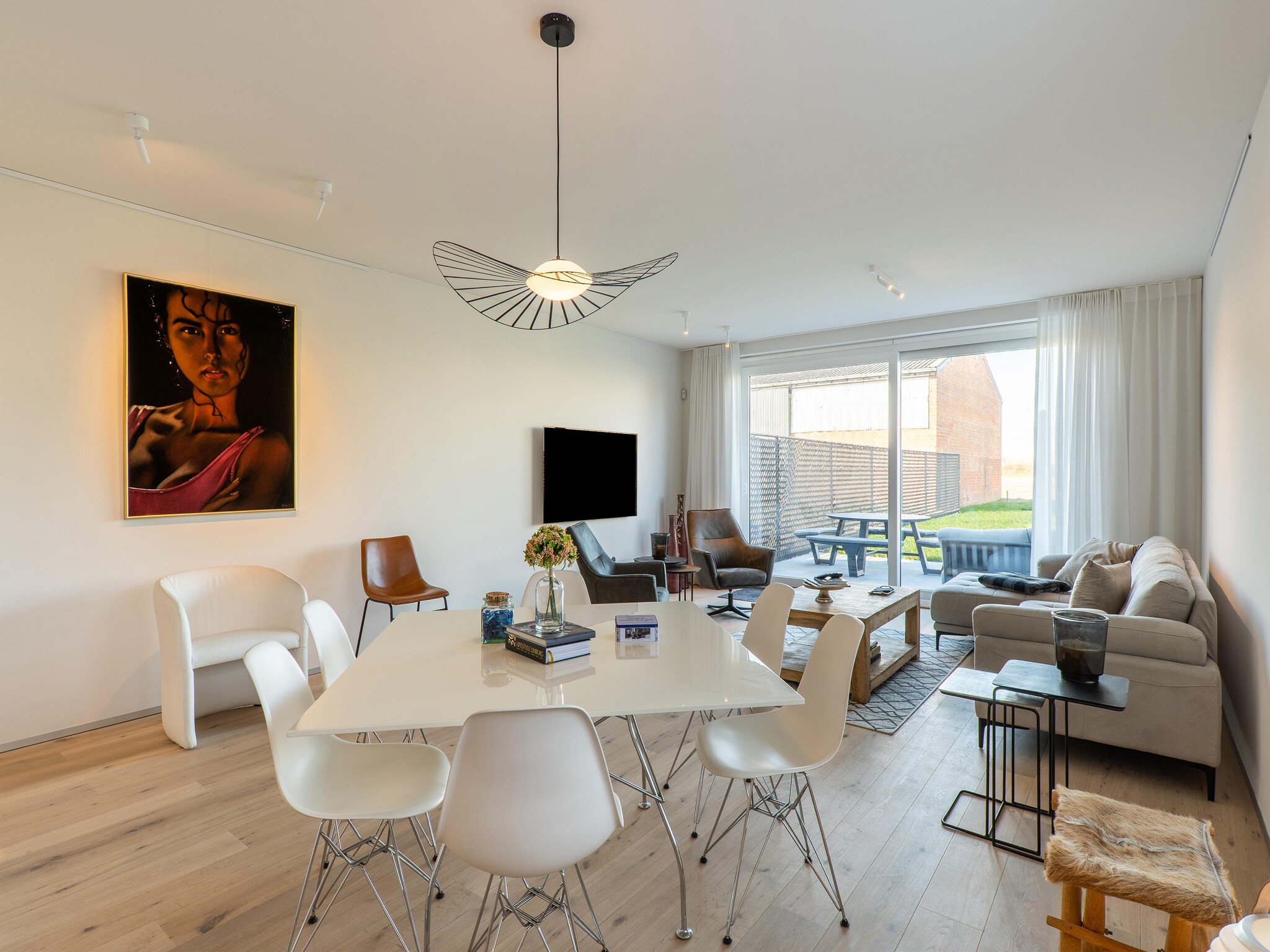Foto's Modern vakantiehuis met tuin - Belvilla by Oyo