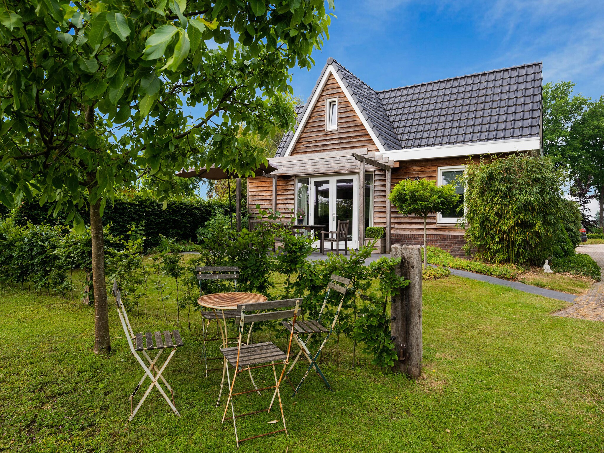 Foto's Vrijstaande vakantievilla in Vroomshoop met terras - Belvilla by Oyo