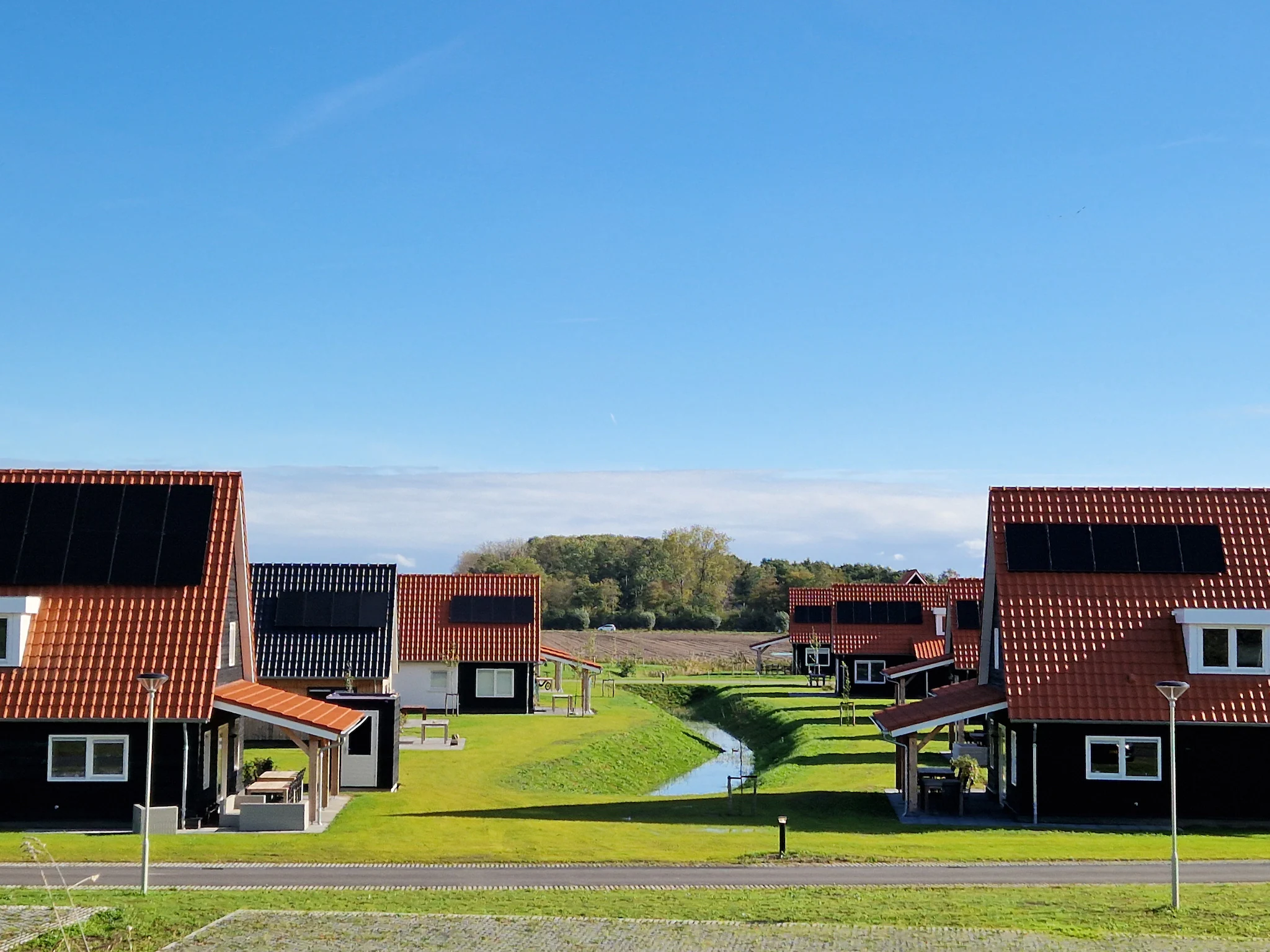 Foto's Modern vakantiehuis in Scherpenisse met overdekt terras - Belvilla by Oyo