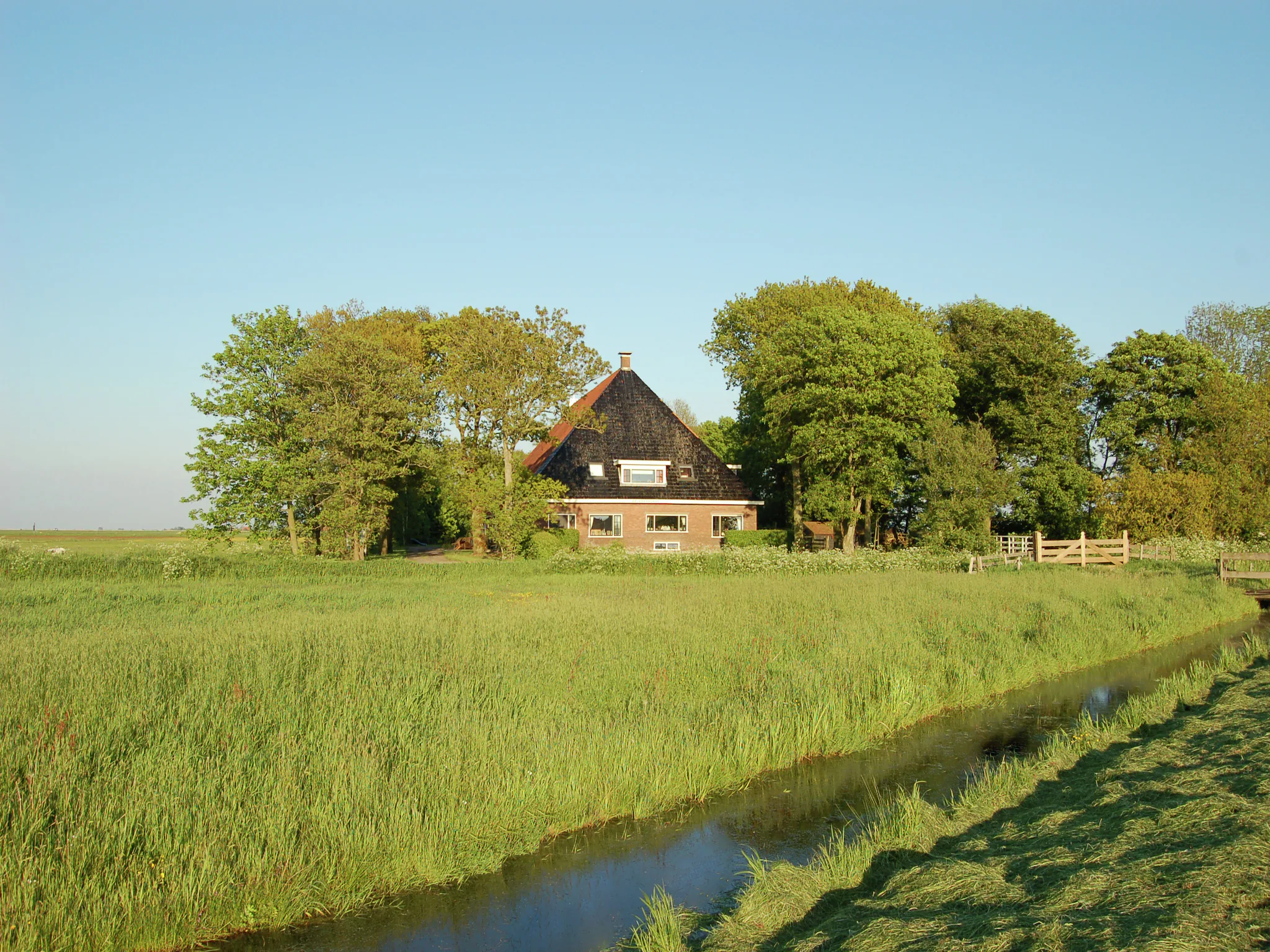 Foto's Vakantiehuis met heerlijk zonnig terras - Belvilla by Oyo