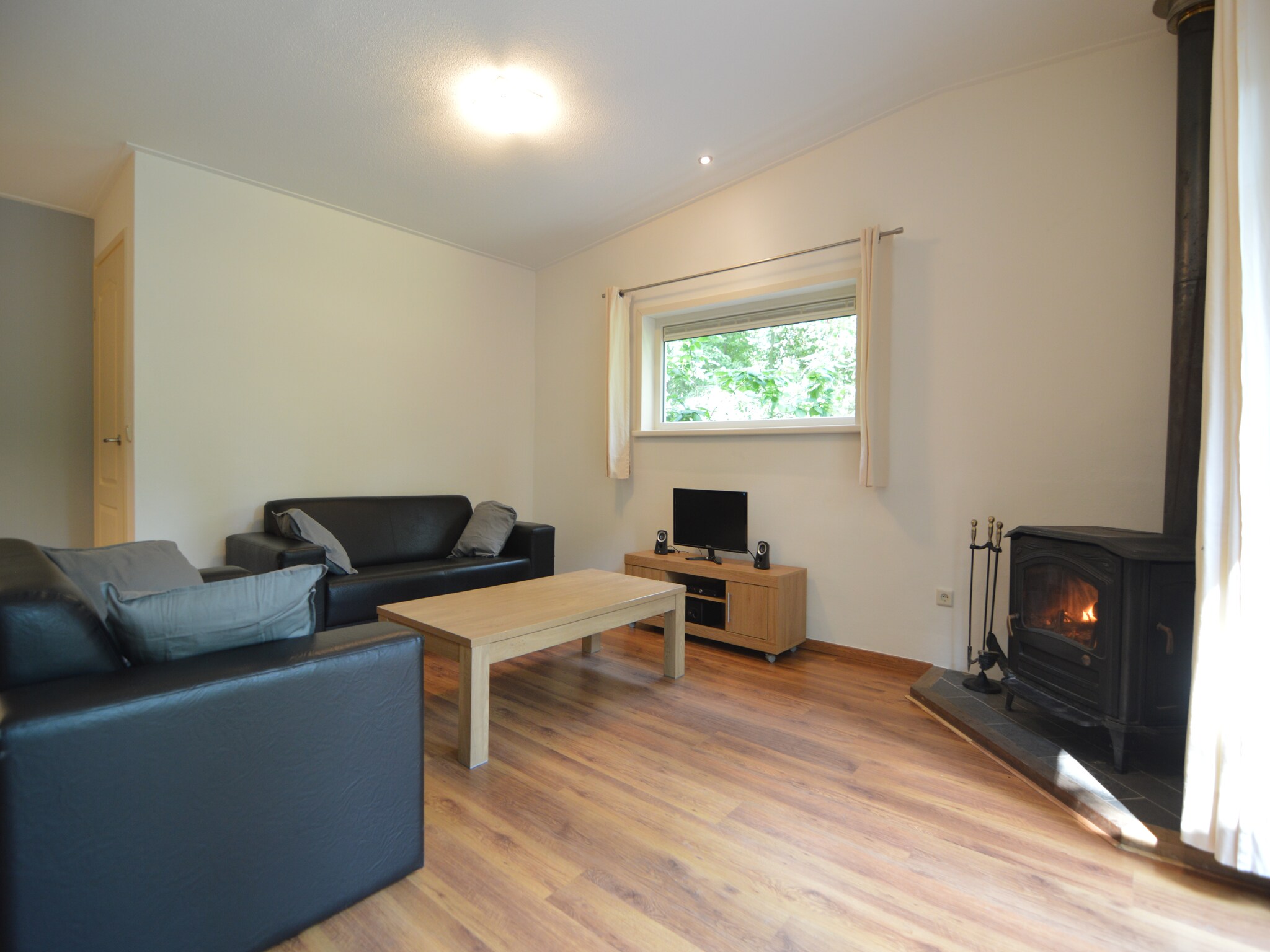 Foto's Comfortabel vakantiehuis met tuin - Belvilla by Oyo