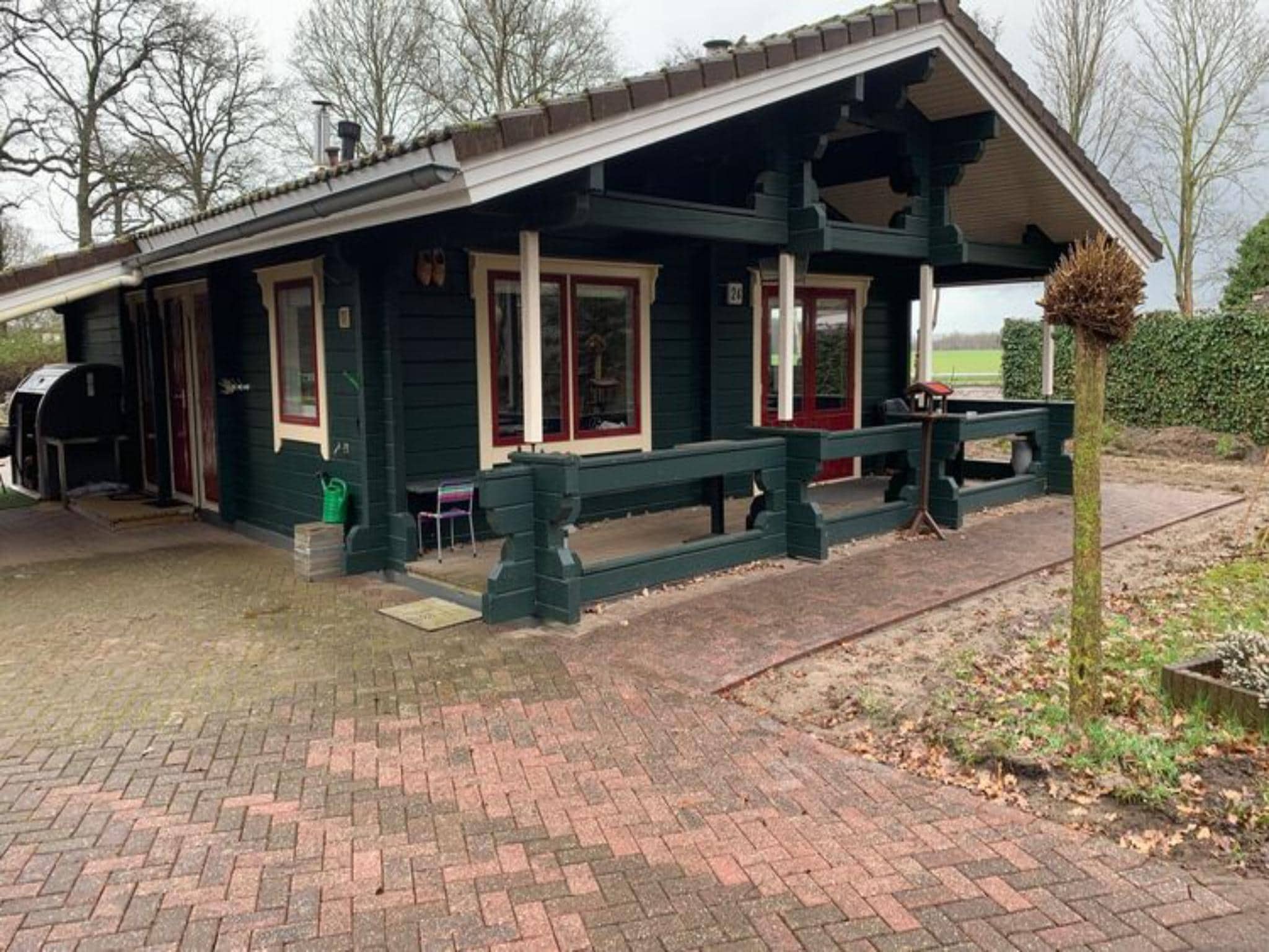 Foto's Finse chalet met privÃ© tuin en houtgestookte sauna nabij de Veluwe - Belvilla by Oyo
