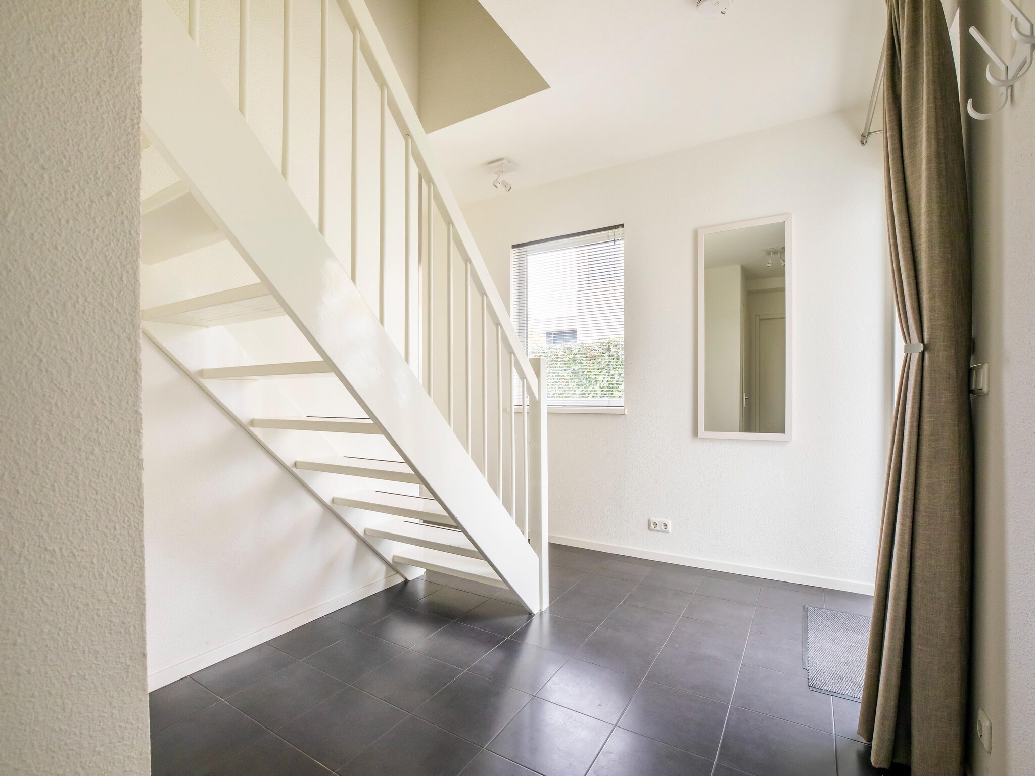 Foto's Moderne villa bij Harderwijk met bubbelbad - Belvilla by Oyo