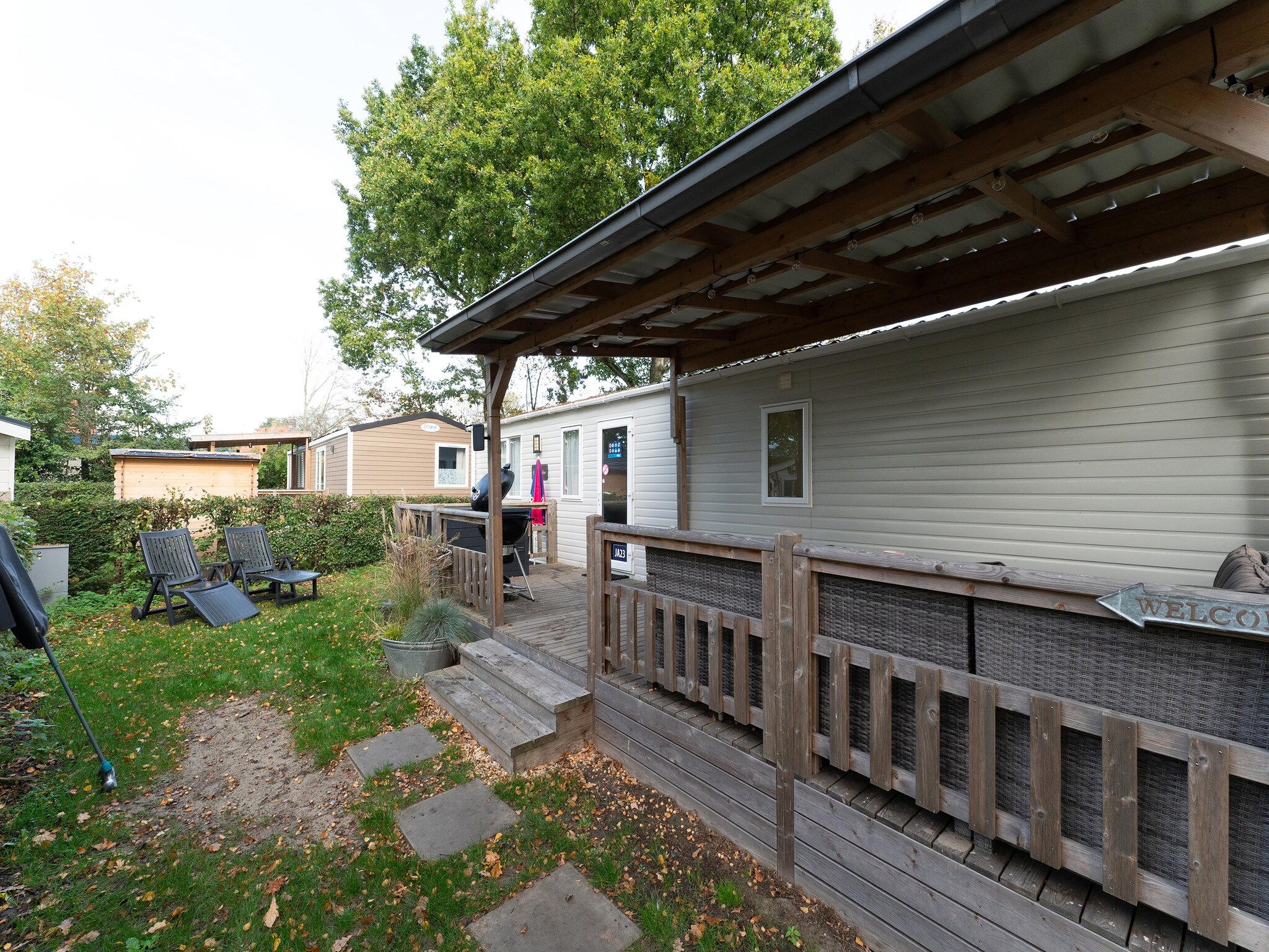 Foto's Comfortabel chalet met terras en tuin in Renesse - Belvilla by Oyo