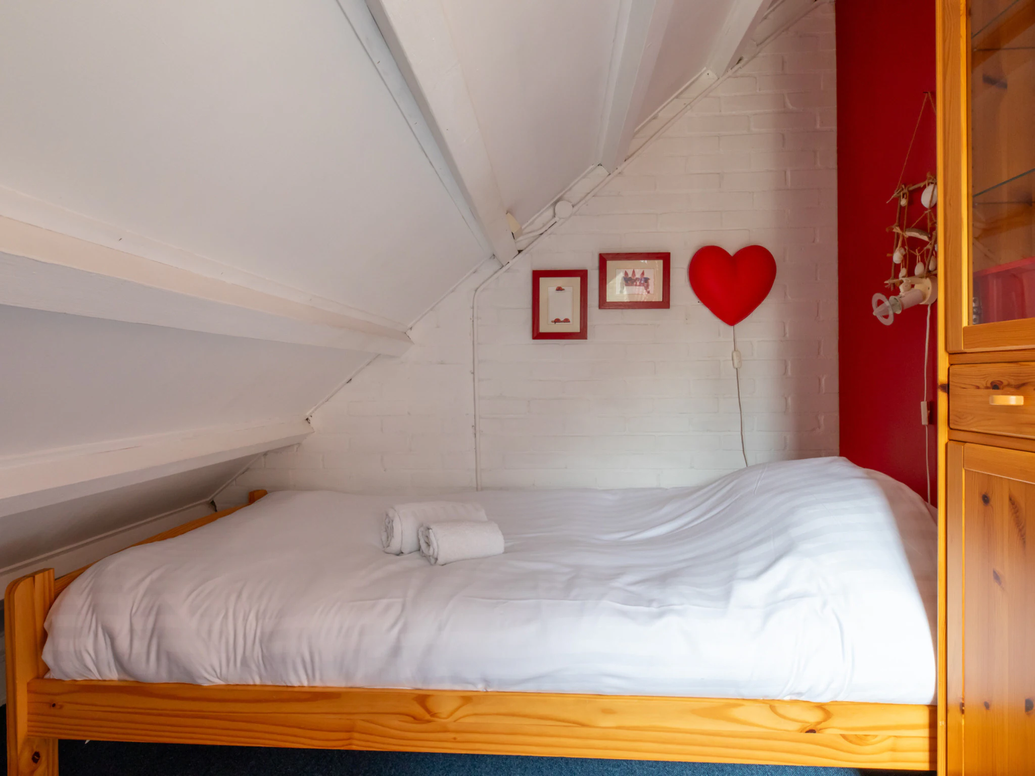 Foto's Sfeervol vakantiehuis met gedeeld zwembad - Belvilla by Oyo
