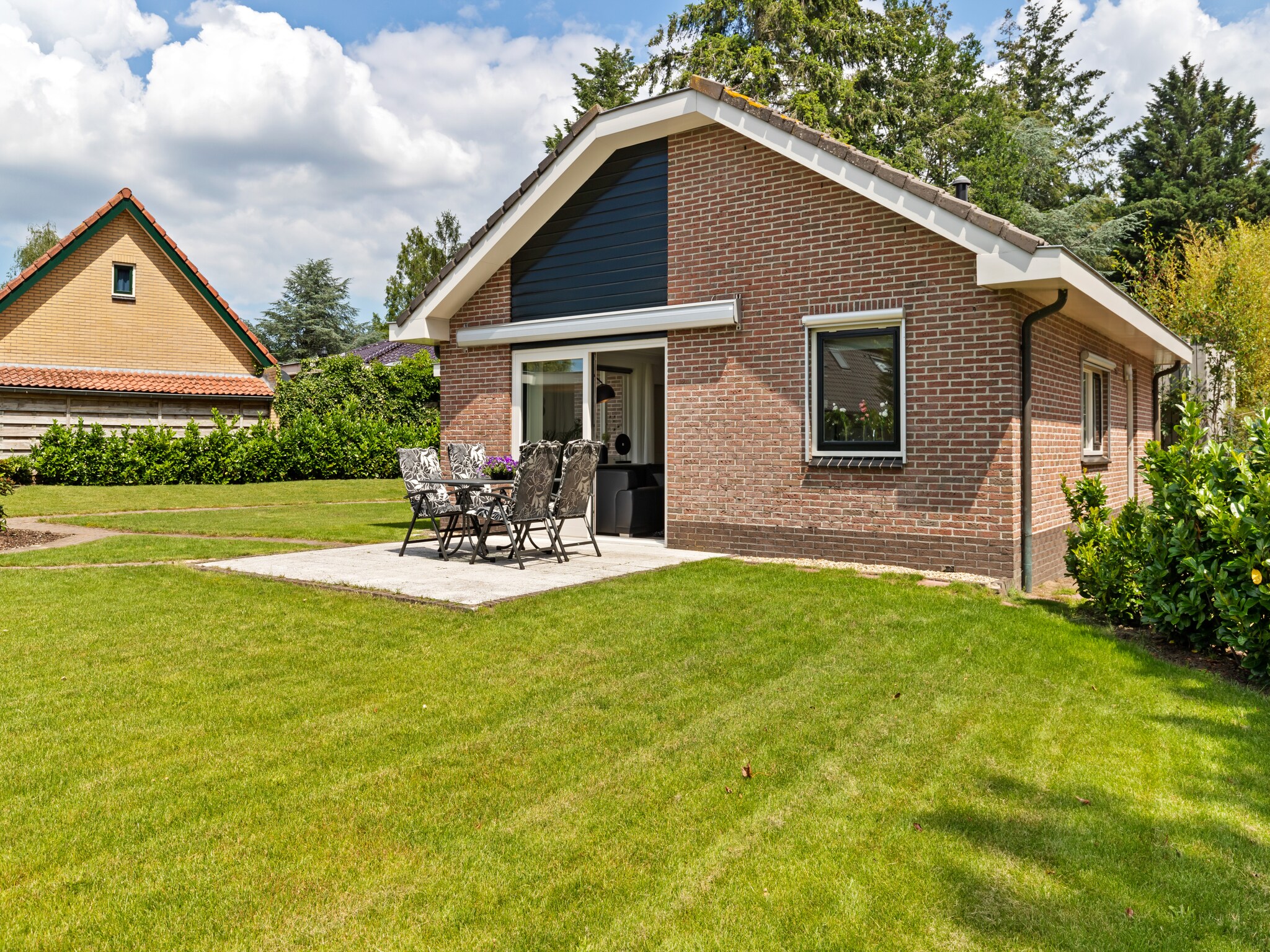 Foto's Leuk vakantiehuis in Putten met een tuin - Belvilla by Oyo