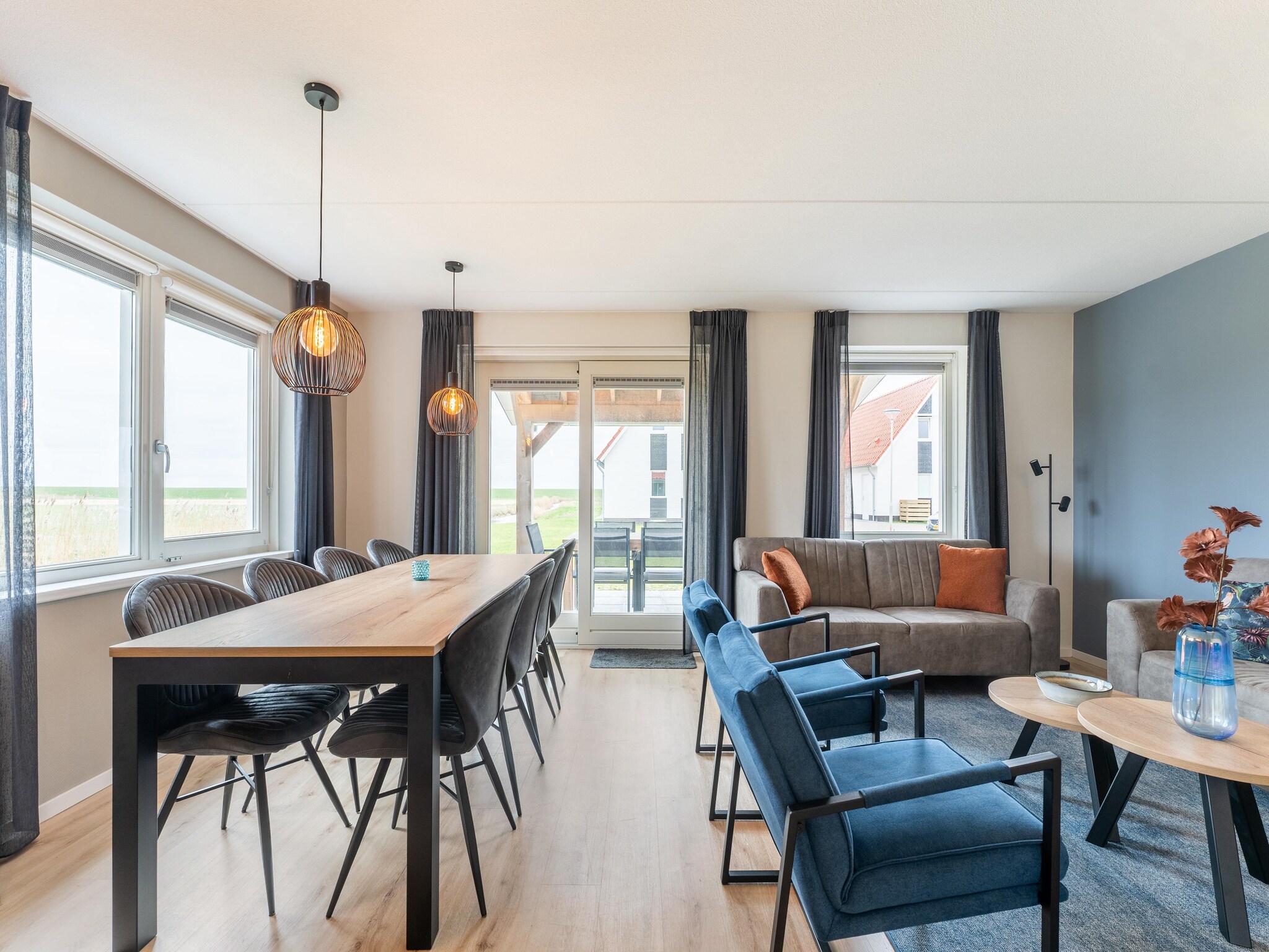 Foto's Luxe villa aan de Oosterschelde met sauna en schitterend uitzicht. - Belvilla by Oyo