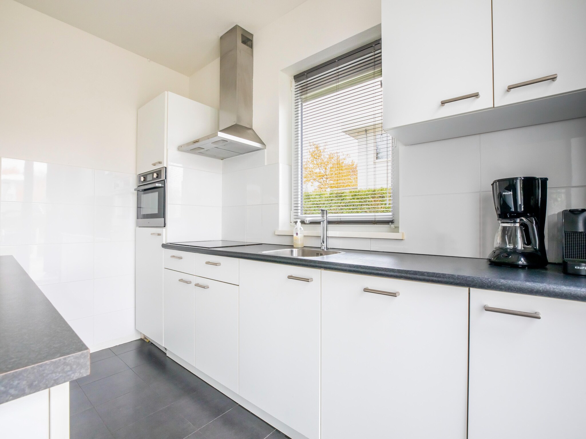 Foto's Moderne villa bij Harderwijk met bubbelbad - Belvilla by Oyo