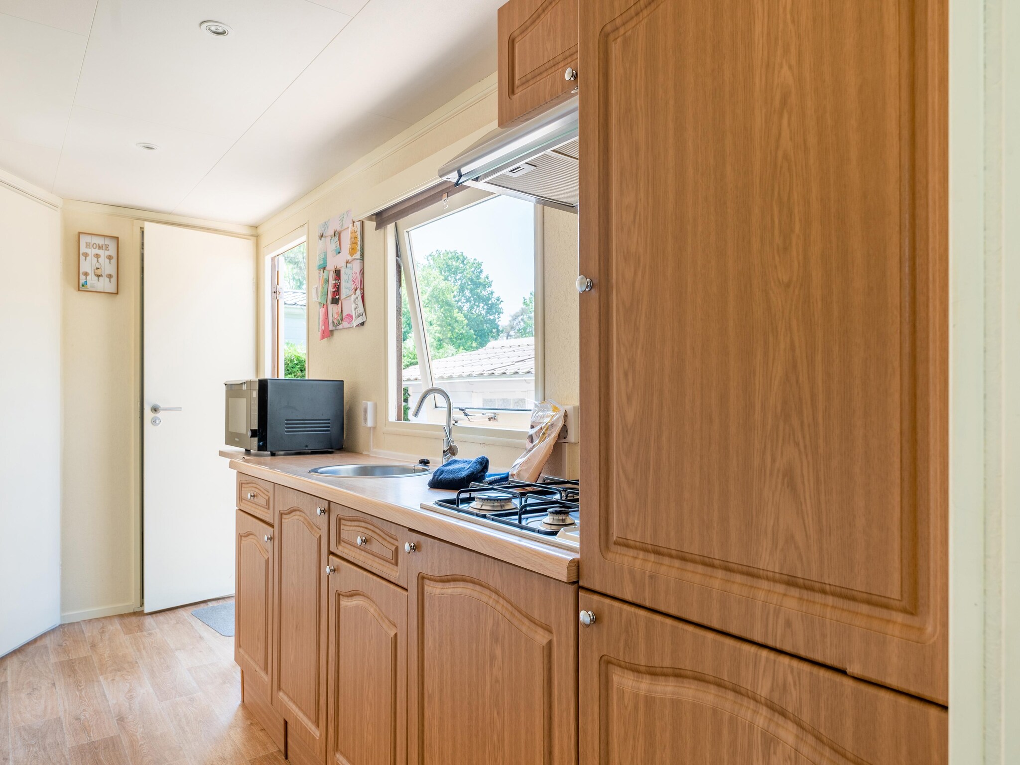 Foto's Chalet in Grenspark Kalmhoutse Heide bij Antwerpen - Belvilla by Oyo