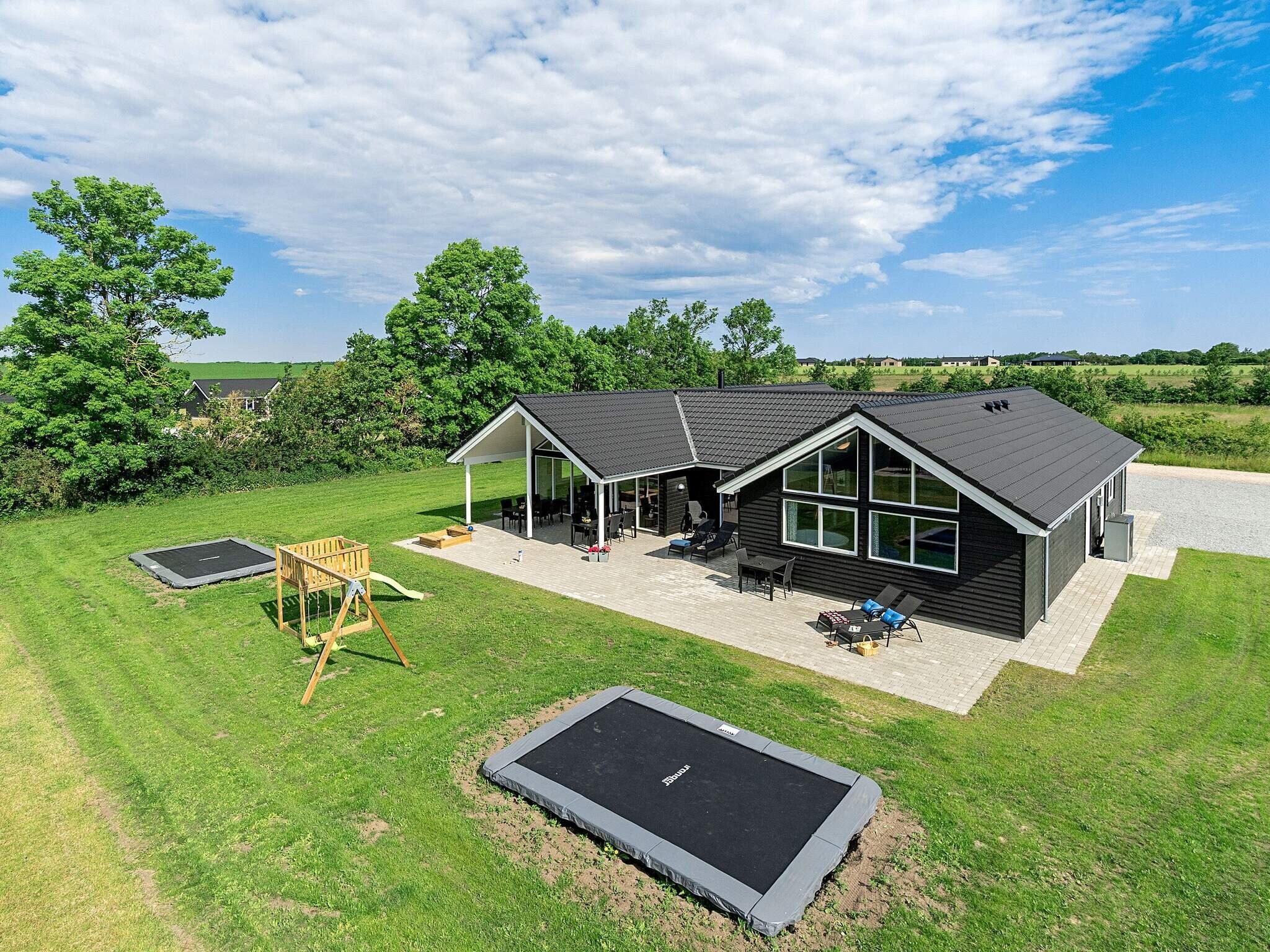 Images 18 person feriebolig i Grenaa- Dancenter