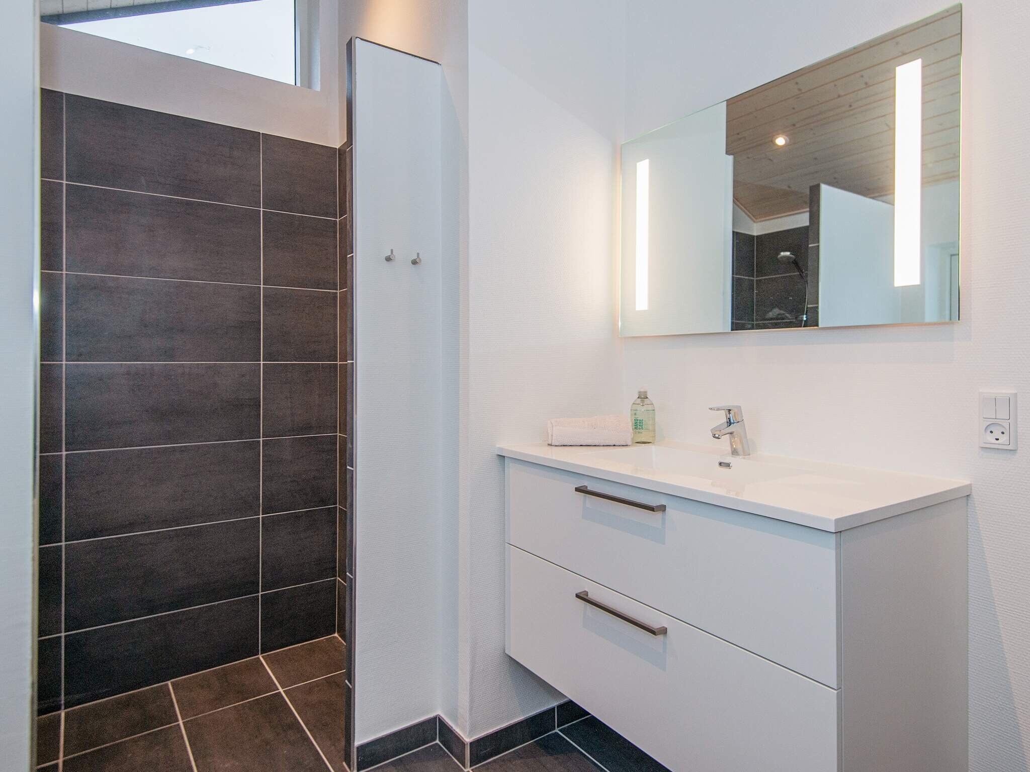 Images 8 person feriebolig i Henne- Dancenter