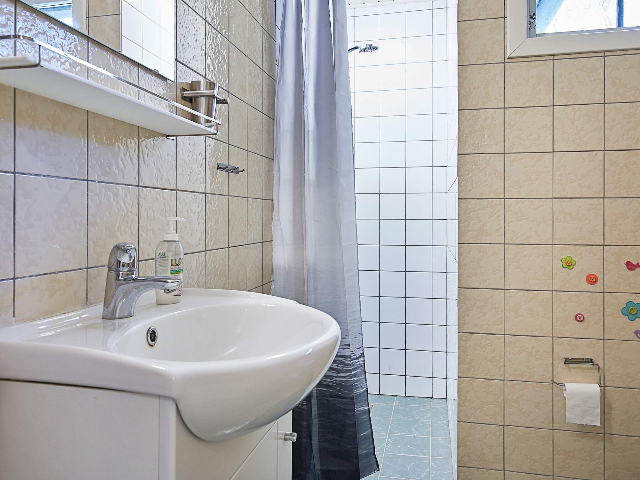 Images 6 person feriebolig i Aakirkeby- Dancenter