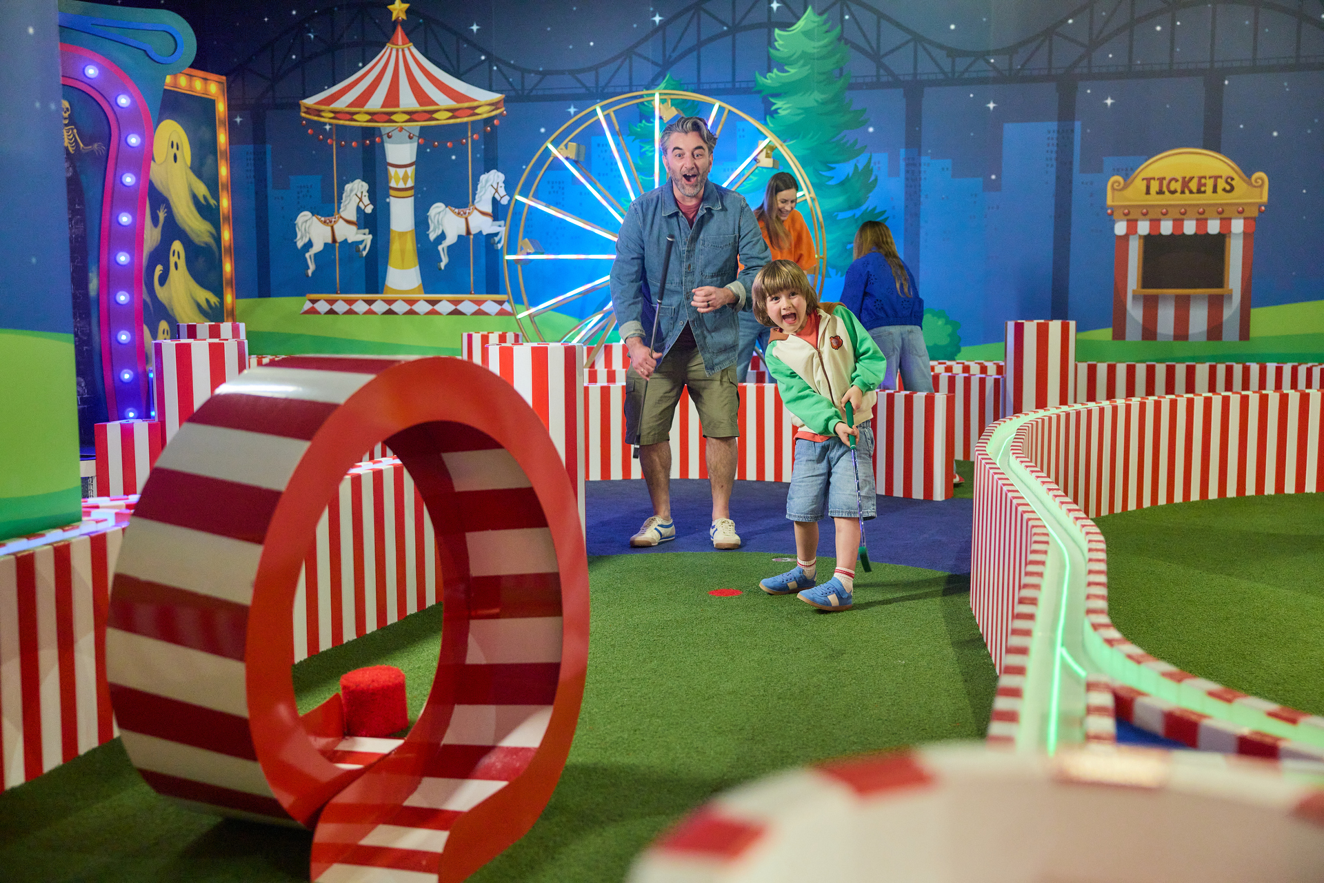 Indoor mini golf at Highfield Grange Holiday Park