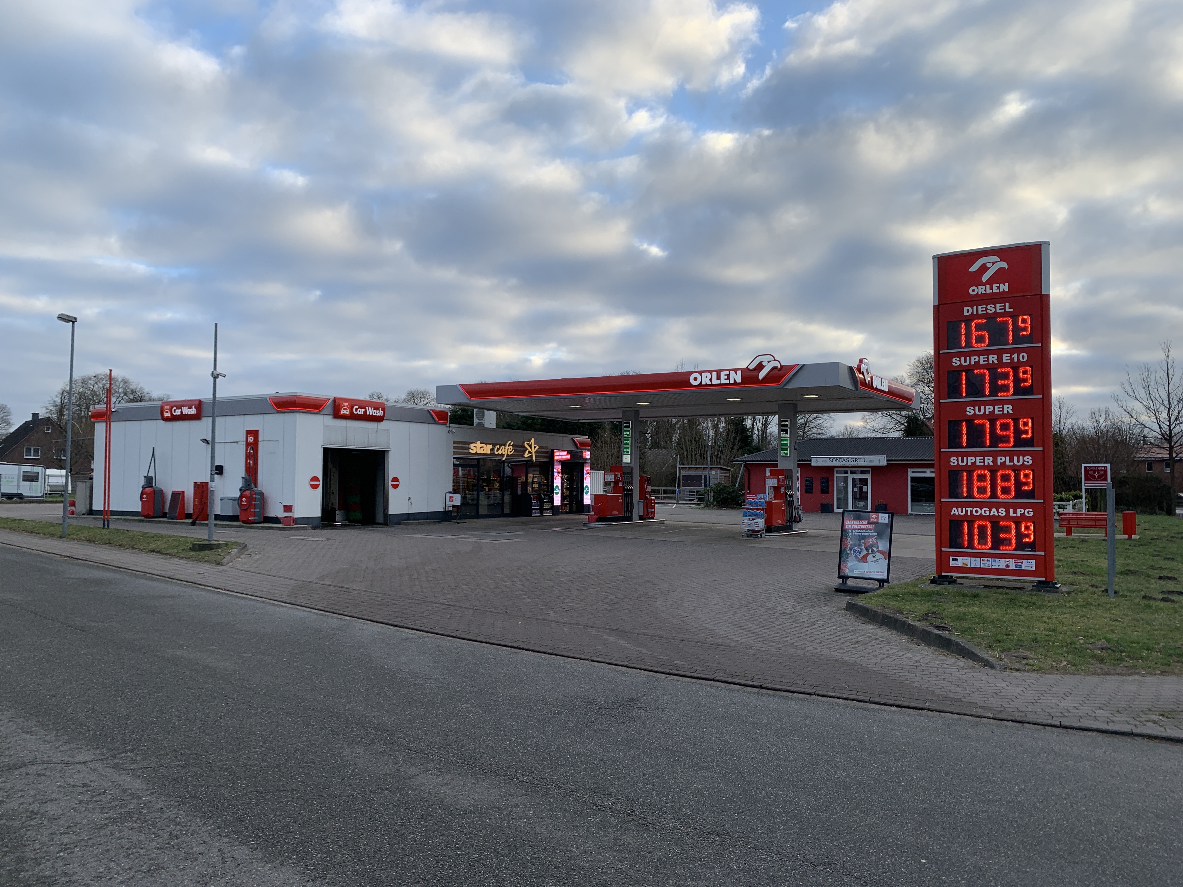 Bild 2 ORLEN Tankstelle in Kastorf