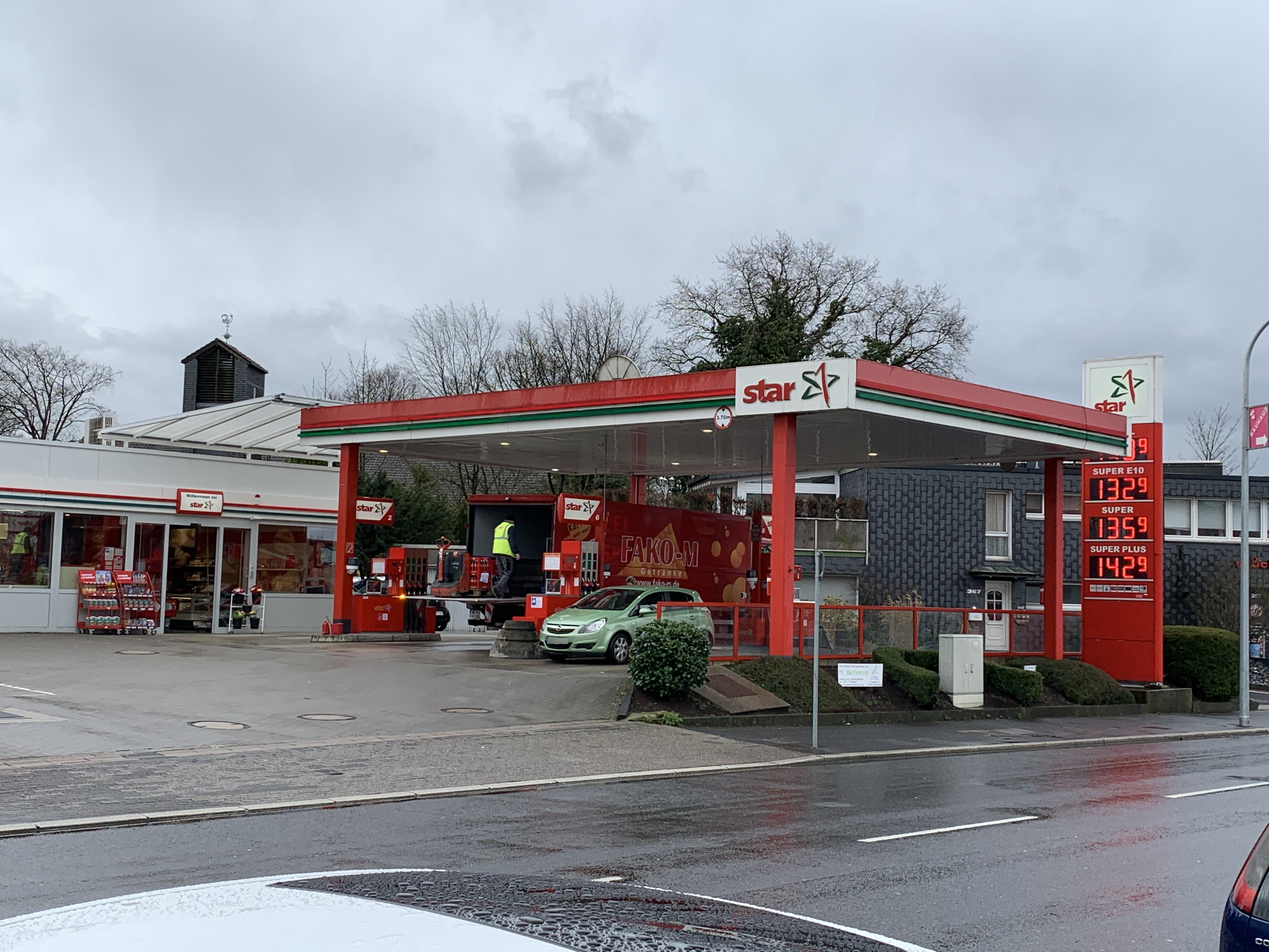 Bild 1 star Tankstelle in Wuppertal