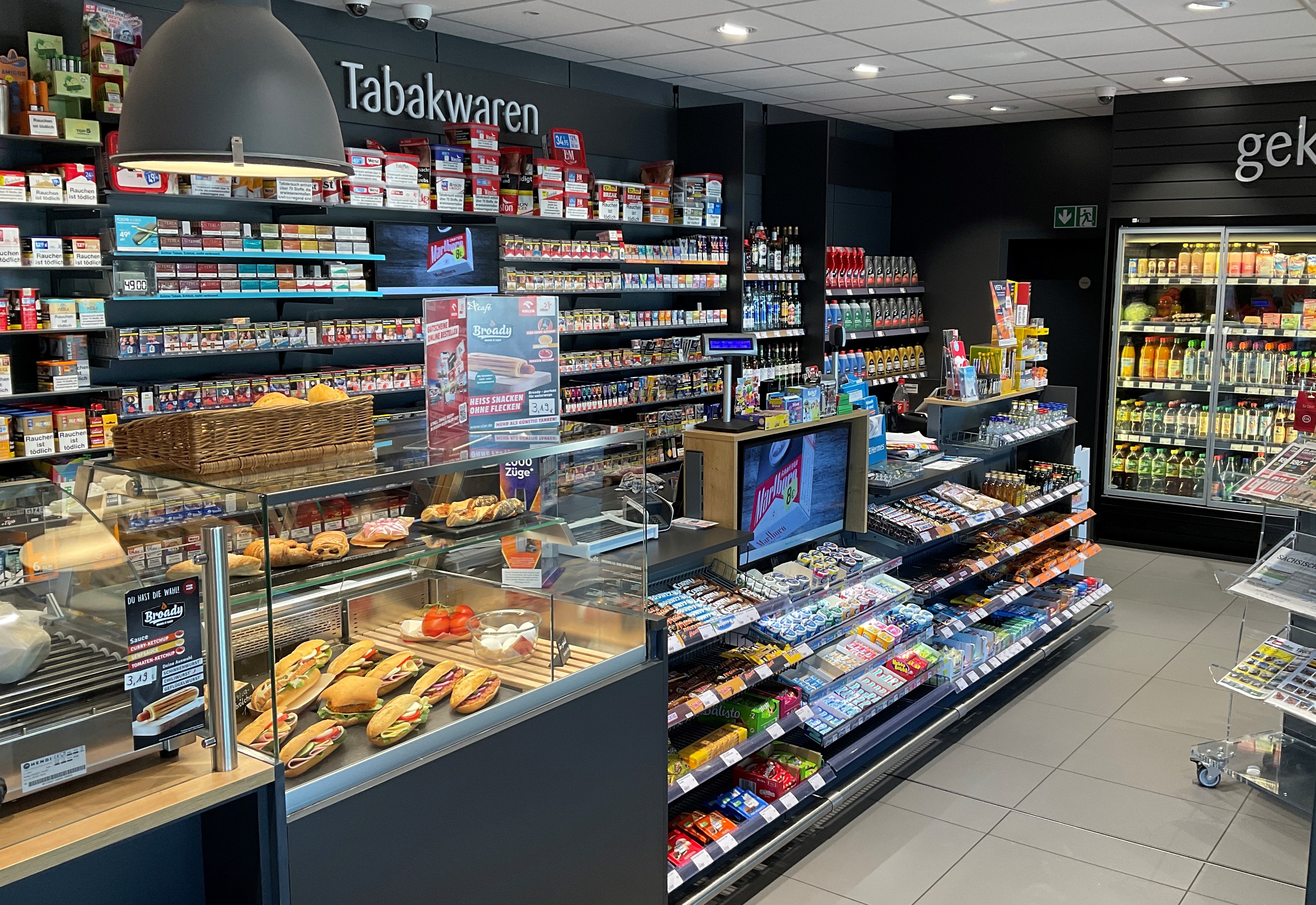 Kundenbild groß 4 star Tankstelle