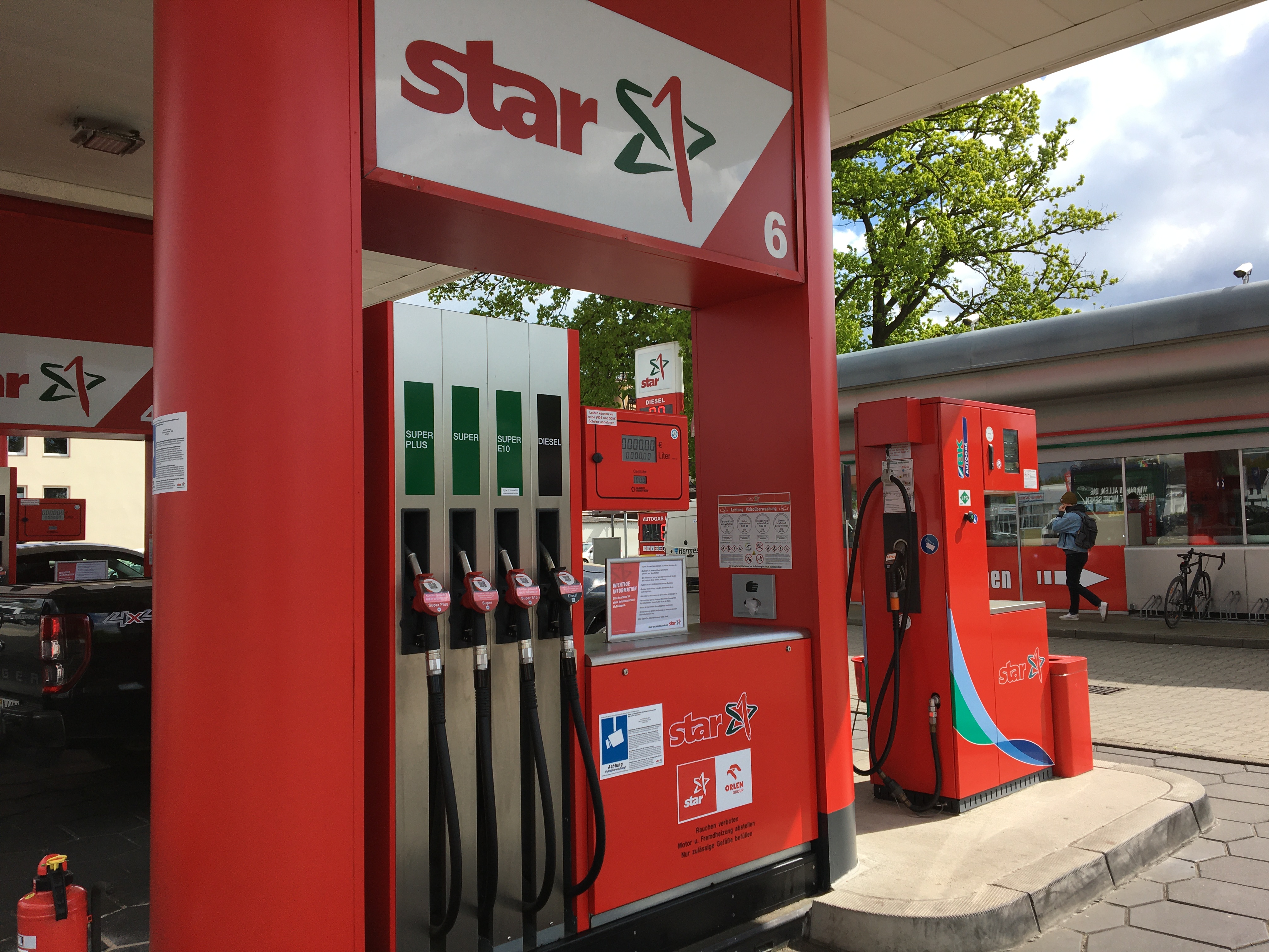 Bild 2 star Tankstelle in Celle